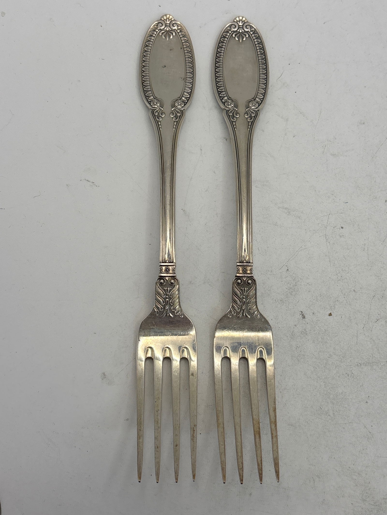 Quality Pair large 8&1/4 inch Buccellati ‘Empire’ Italian sterling Silver serving forks; 166 (1 of 10)
