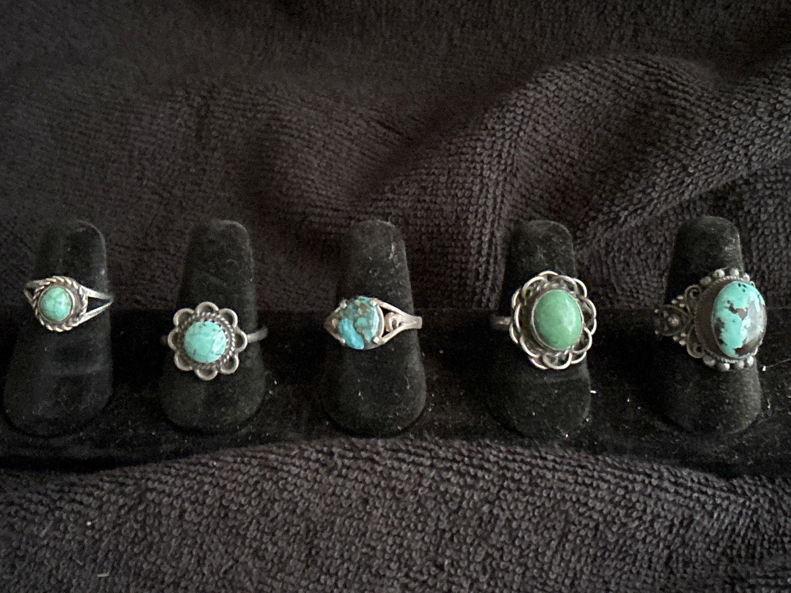5 small Native Indian& Native Mexican sterling silver rings; 21 grams (1 of 9)