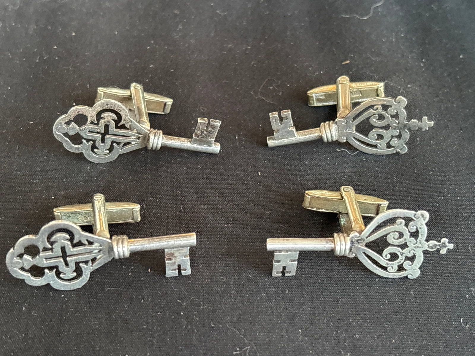 Two pair vintage key form sterling silver cuff links; 20 grams (1 of 7)
