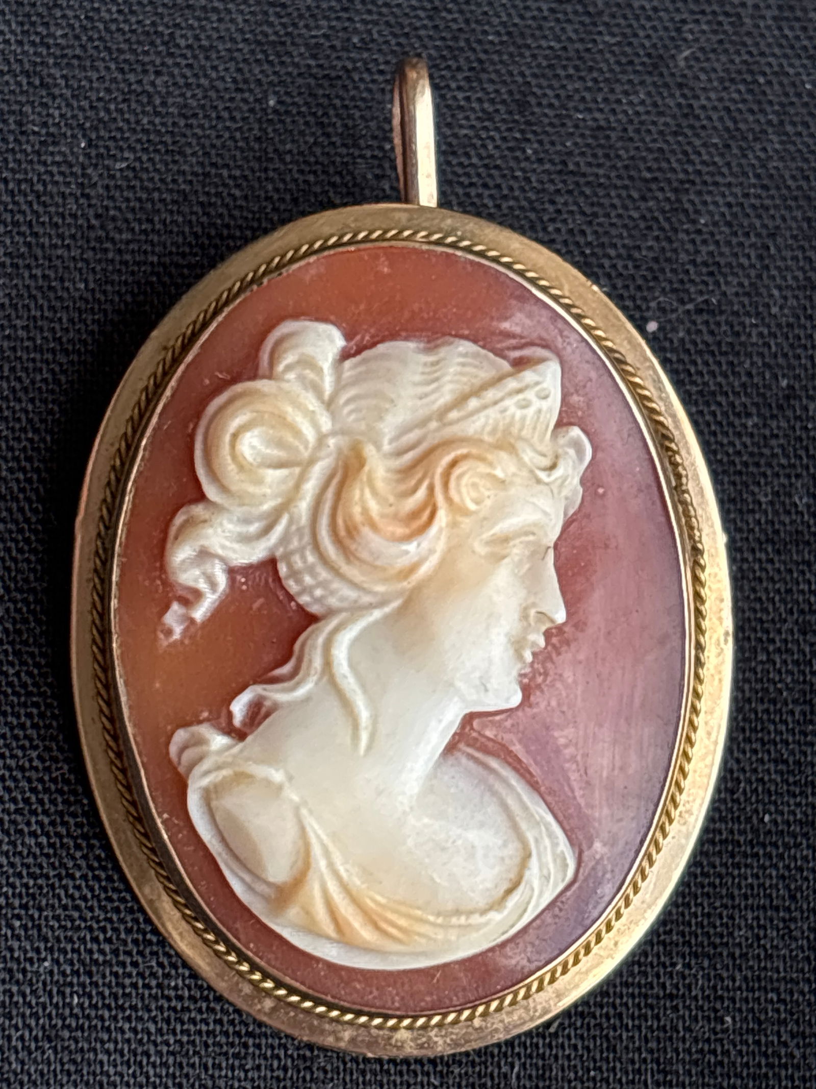 Antique 14 K gold mounted oval shell 1&1/2 inch brooch/pendant; 3.6 grams (1 of 8)