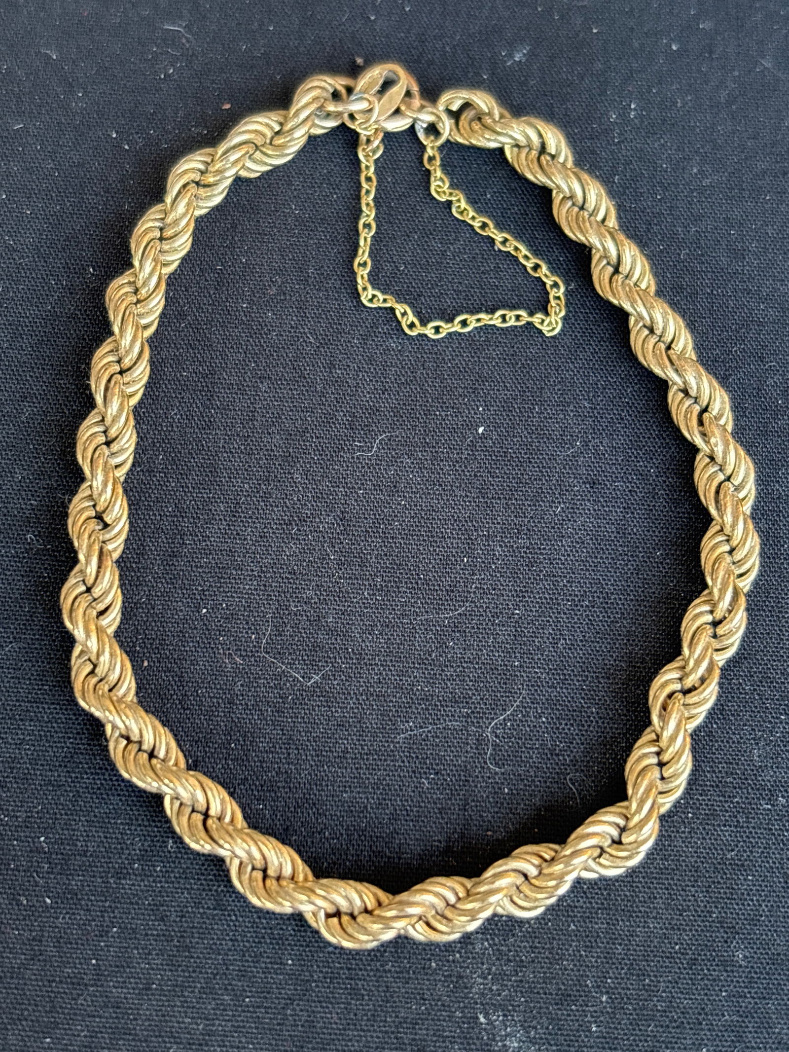 9ct English (9 K) gold rope bracelet with safety chain; 4.8 grams (1 of 8)