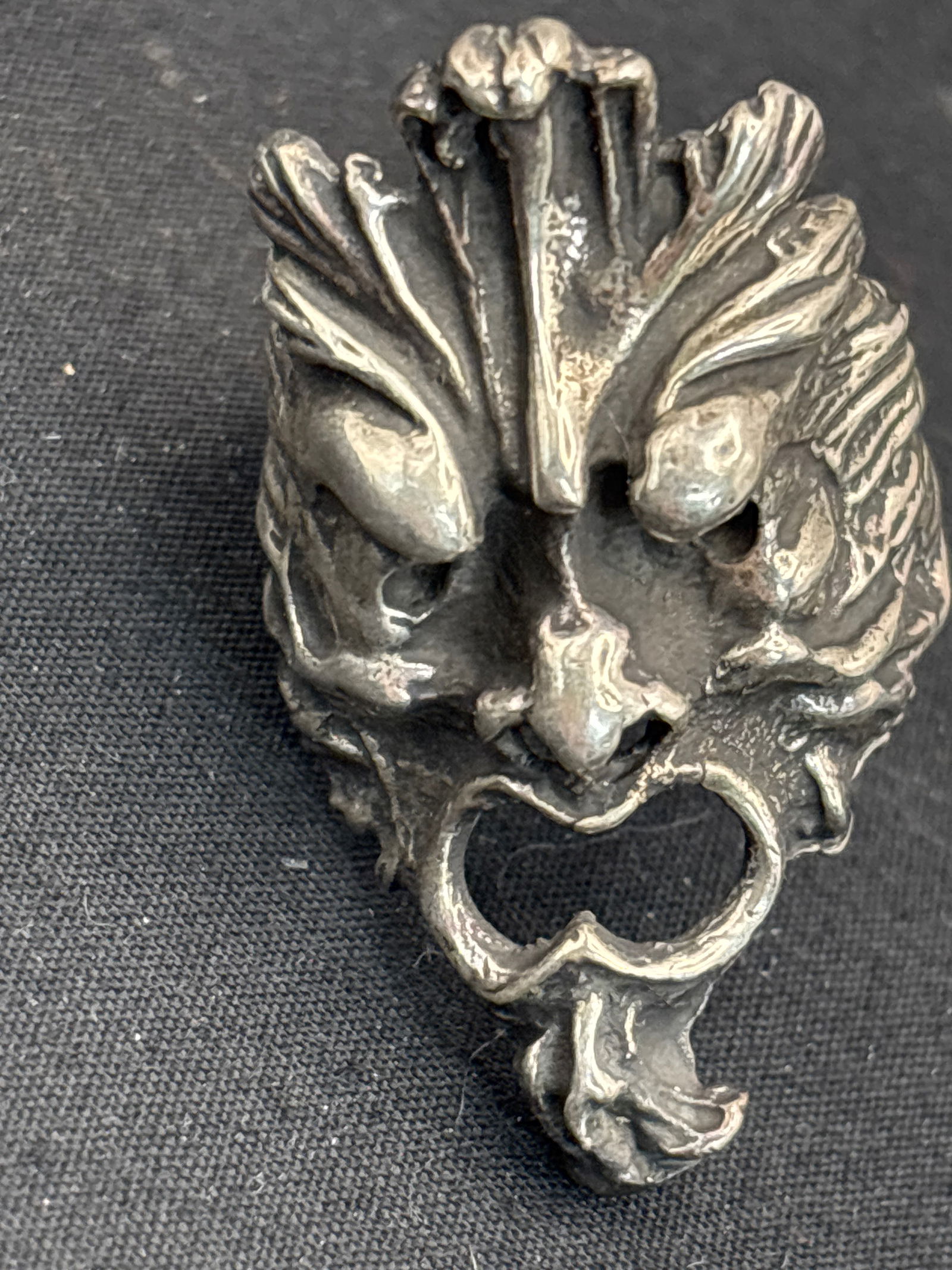 Vintage large demon face design sterling silver ring ; 15 grams: Vintage large demon face design sterling silver ring ; 15 grams. Size 10-10&1/2. Very well detailed and solid crafted.