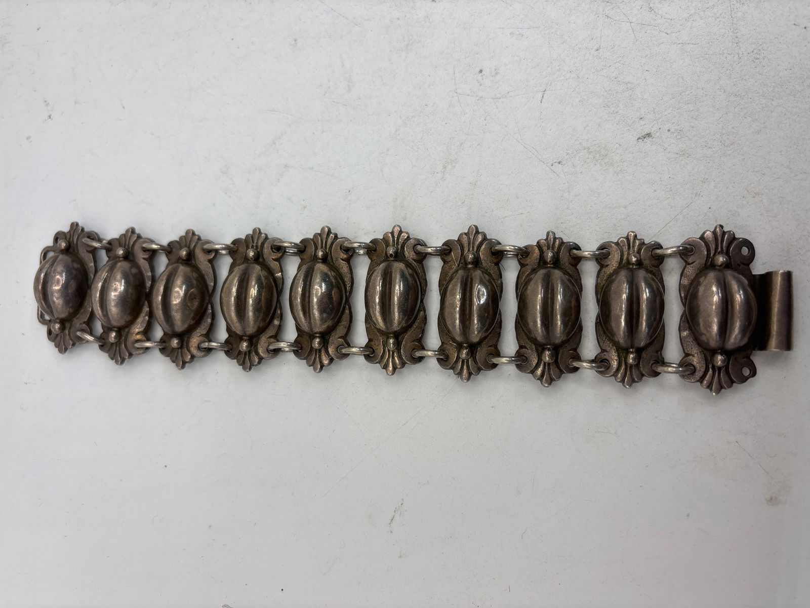 Big Heavy handcrafted sterling silver Mexican bean design bracelet ; 107 grams (1 of 8)