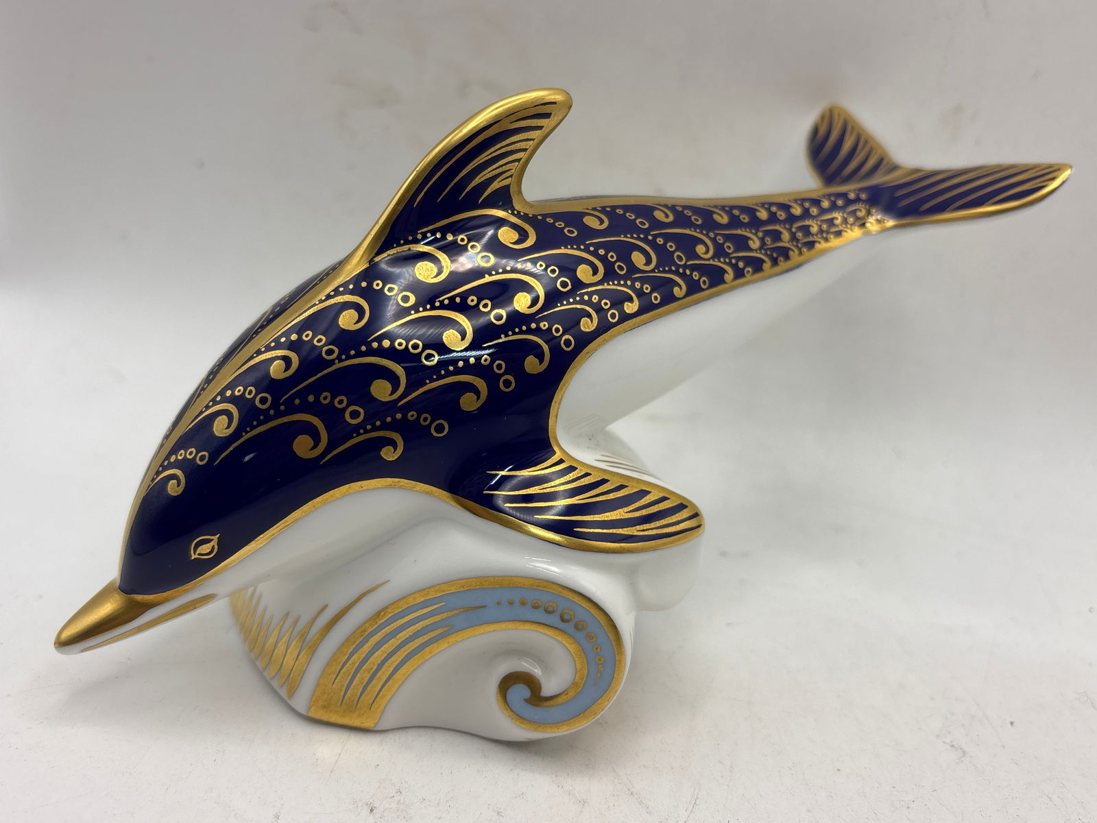 Imari Dolphin’ Royal Crown Derby 7 inch paperweight (1 of 8)