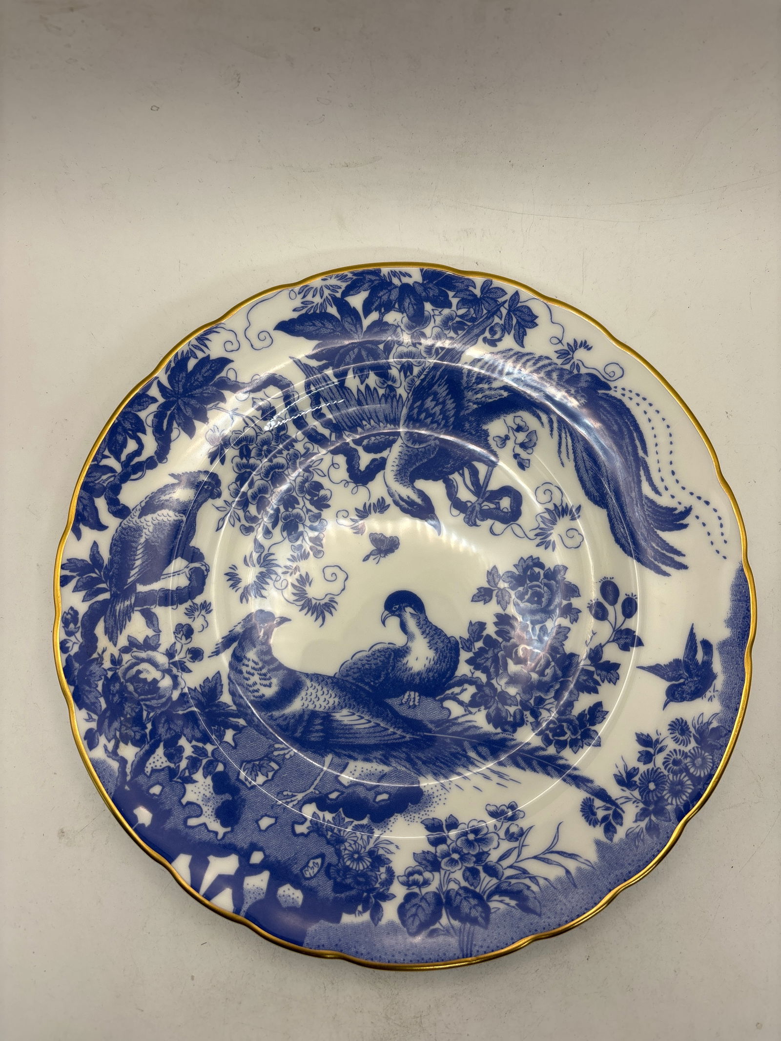 Uncommon Royal Crown Derby 'Aves Blue' fine bone china 8&1/2 inch plate (1 of 7)