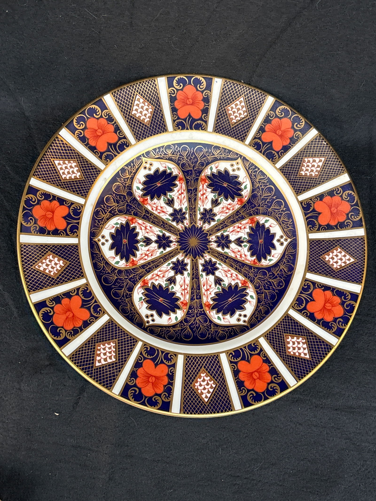 1st quality, single Royal Crown Derby Old Imari 1128 dinner 10&1/2inches plate (1 of 7)