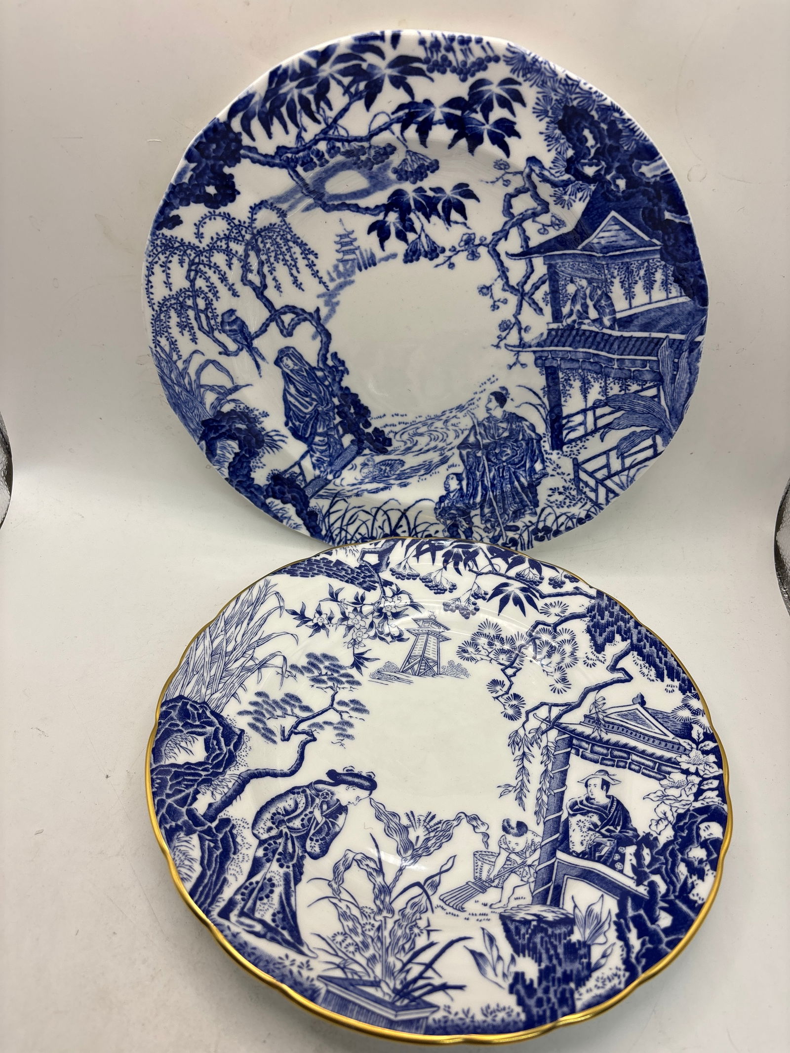 Two similar Royal Crown Derby Blue Mikado pattern 9 inch plates (1 of 10)