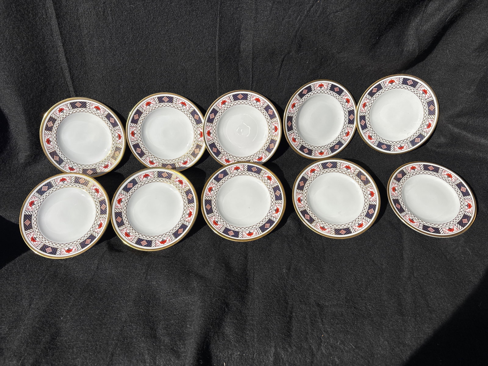 Set of ten ‘Derby Border’ Royal Crown Derby 6 inch plates (1 of 6)