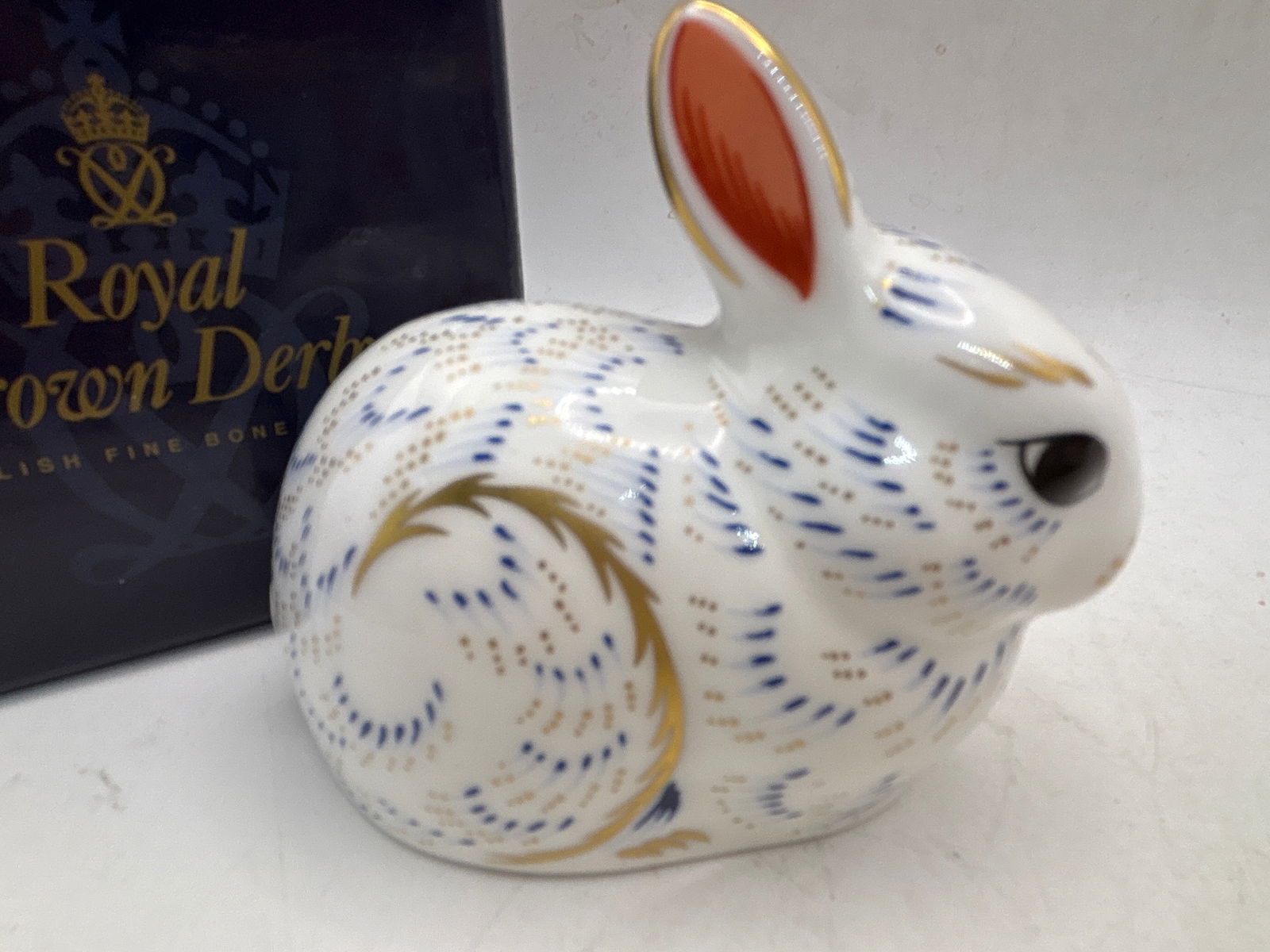 Exclusive collectors guild ‘Bunny’ Rabbit Royal Crown Derby 3 inch paperweight (1 of 6)