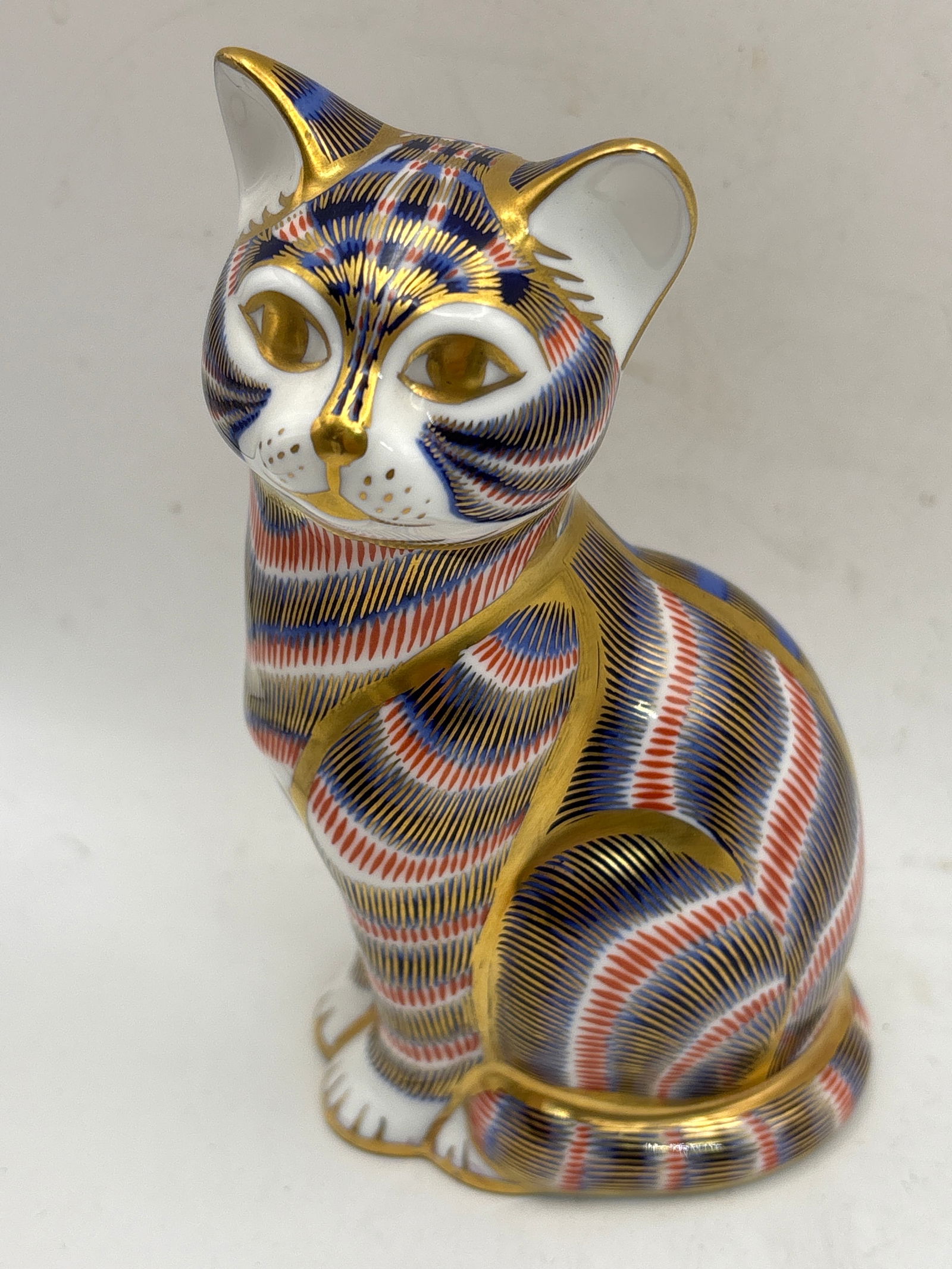 Imari cat Royal Crown Derby 4 inch paperweight (1 of 7)