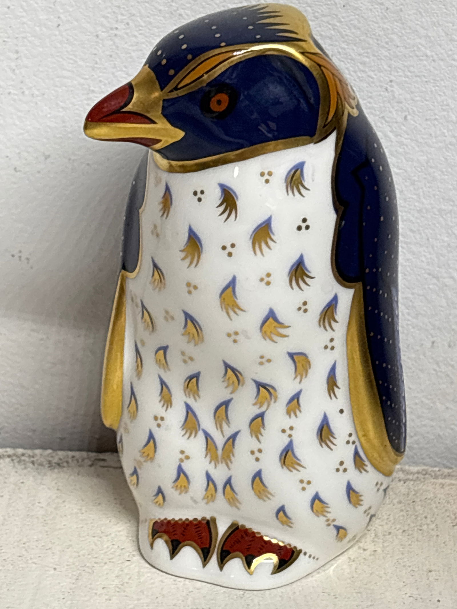 Rockhopper penguin design John Ablitt Royal Crown Derby 4&1/2 inch paperweight (1 of 5)