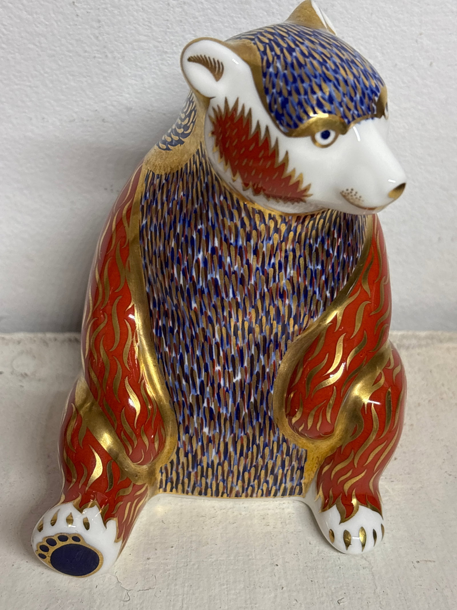 Honey bear Royal Crown Derby 4 inch paperweight (1 of 4)