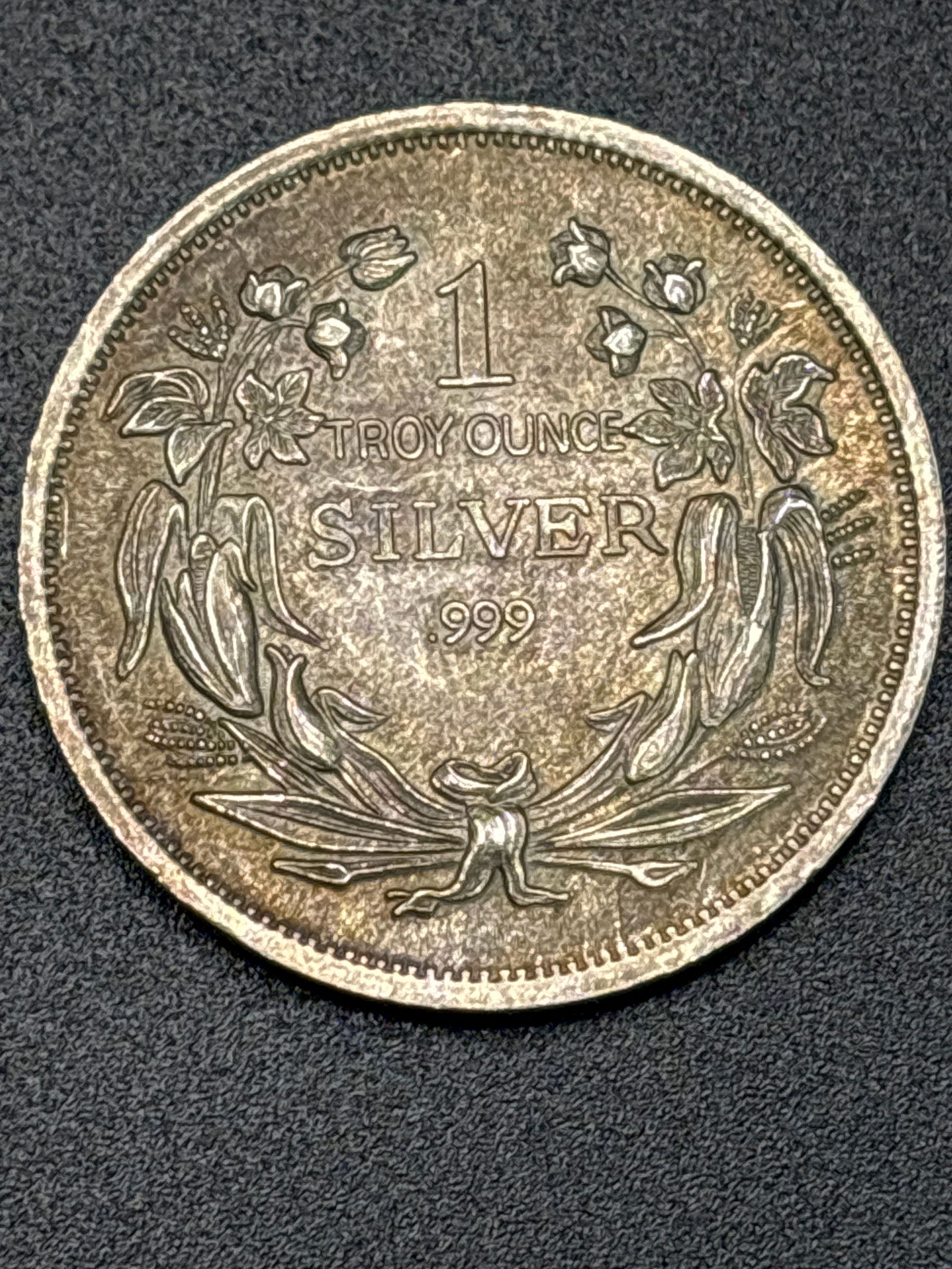 1 Troy Ounce .999 Fine Silver bullion round featuring a Seated Liberty (1 of 5)