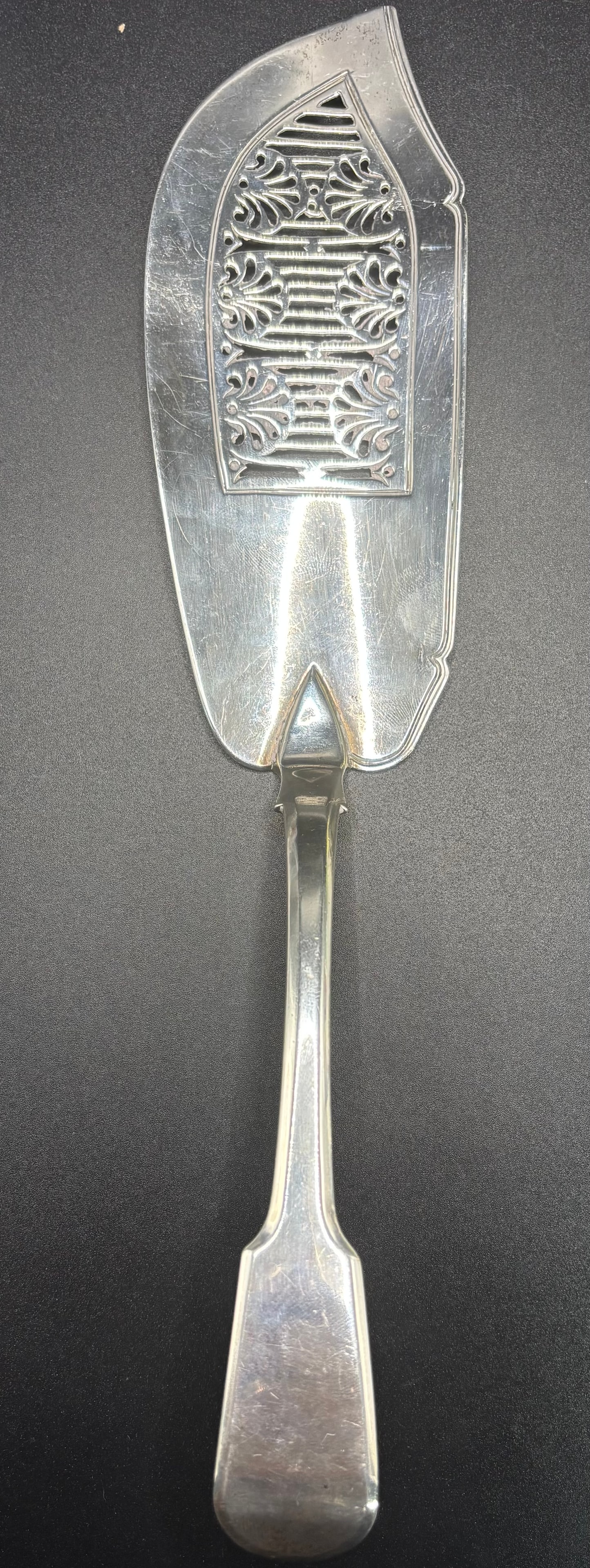 Georgian ‘William Knight’ silversmith 12 inch English sterling silver fish server; 137 grams (1 of 9)