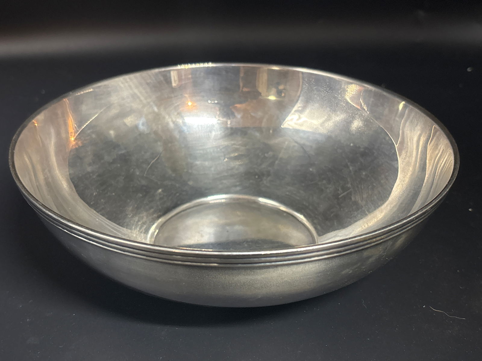 Big 8&1/2 inch antique Tiffany & Co. sterling silver serving center bowl ; 409 grams (1 of 8)