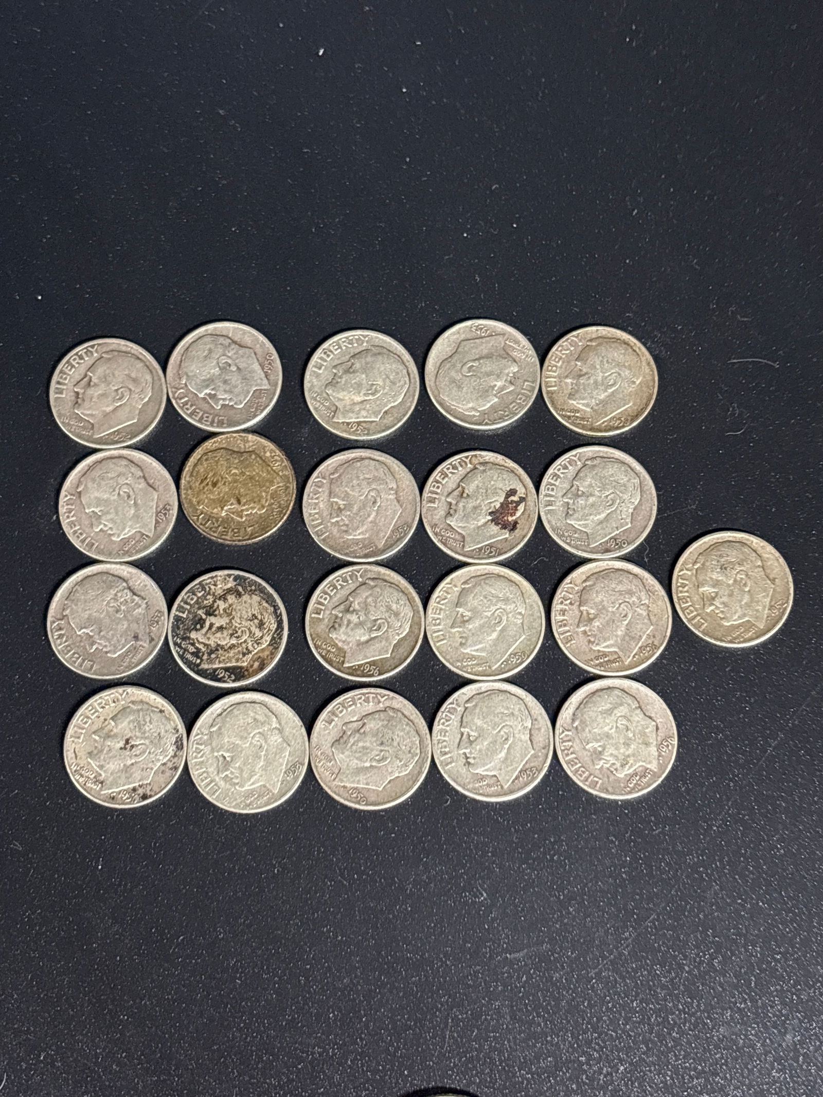 Group lot of Twenty-one (21)1952 Roosevelt Dimes (1 of 5)