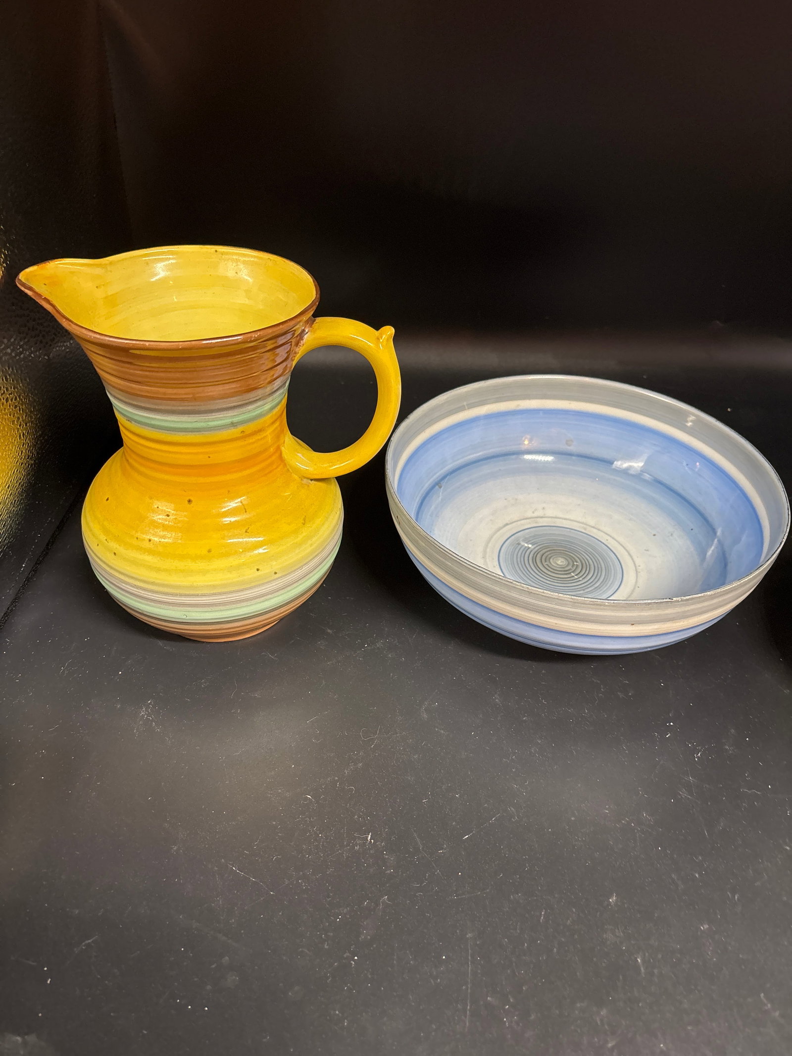 Uncommon Two piece Art Deco Shelley English Pottery Harmony Artware pitcher & a bowl (1 of 9)