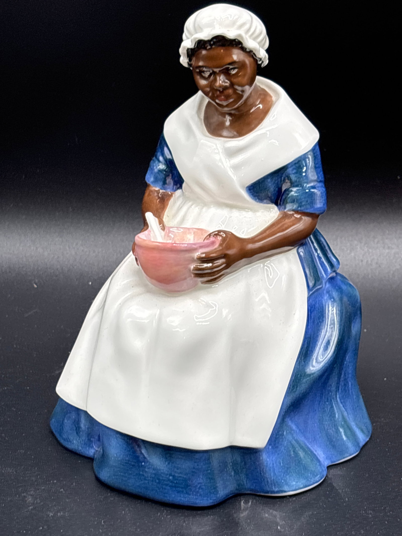 Desireable Royal Doulton figurine ‘Royal Governor’s Cook’ model number HN2233 (1 of 7)
