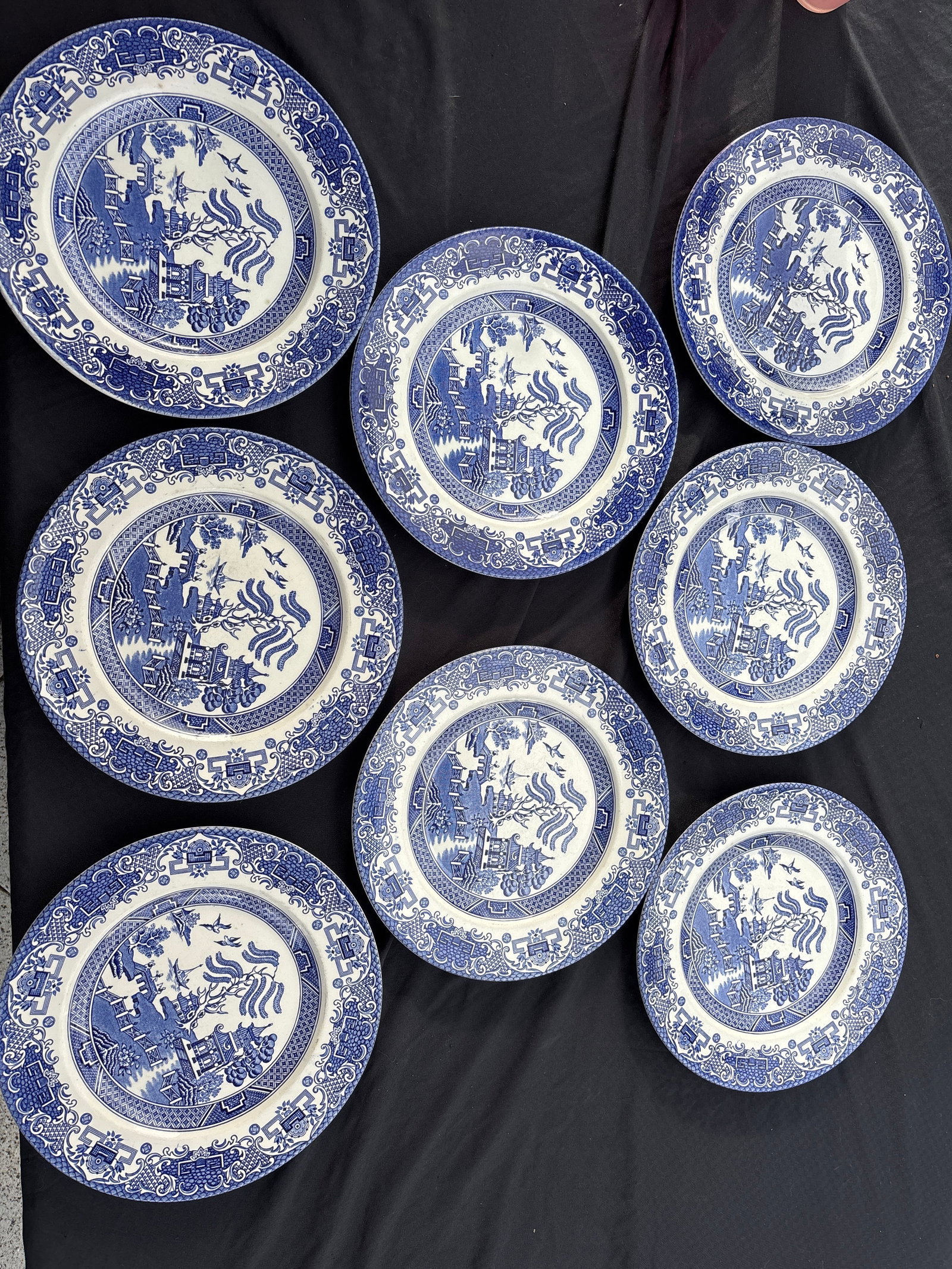 Set of eight vintage English Staffordshire Ironstone9&1/2 inch plates (1 of 6)