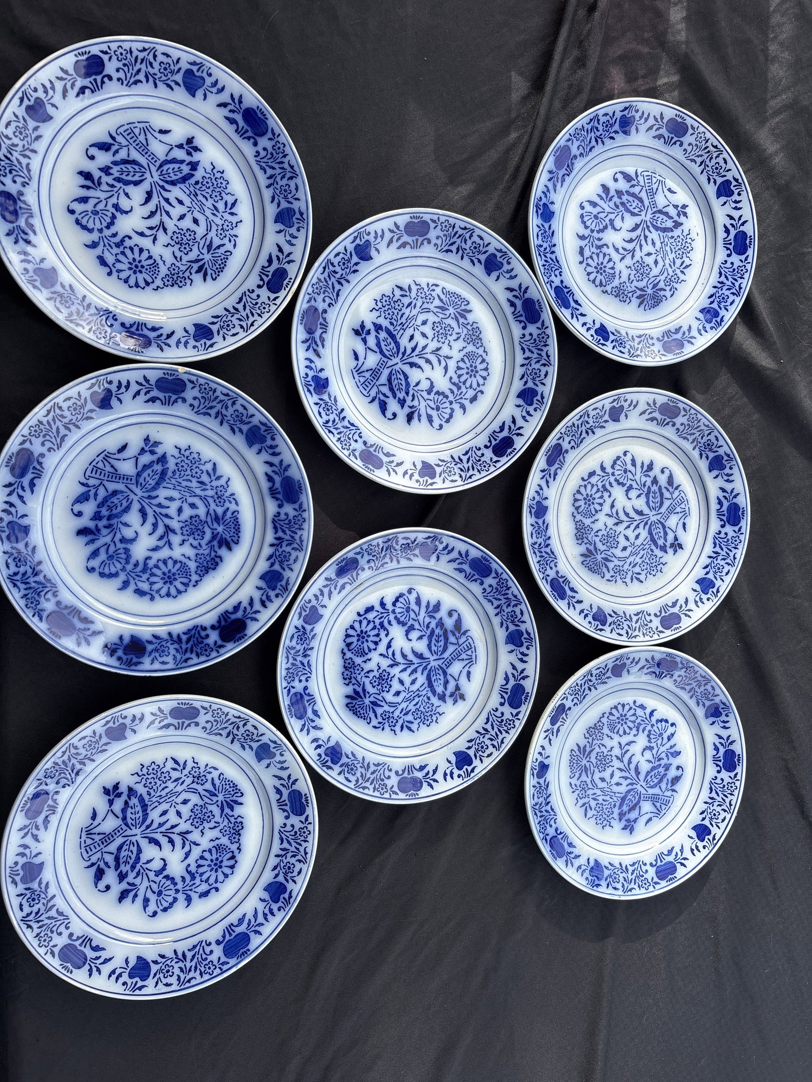 Set of eight Lunevalle French flow blue blue and white porcelain plates (1 of 8)