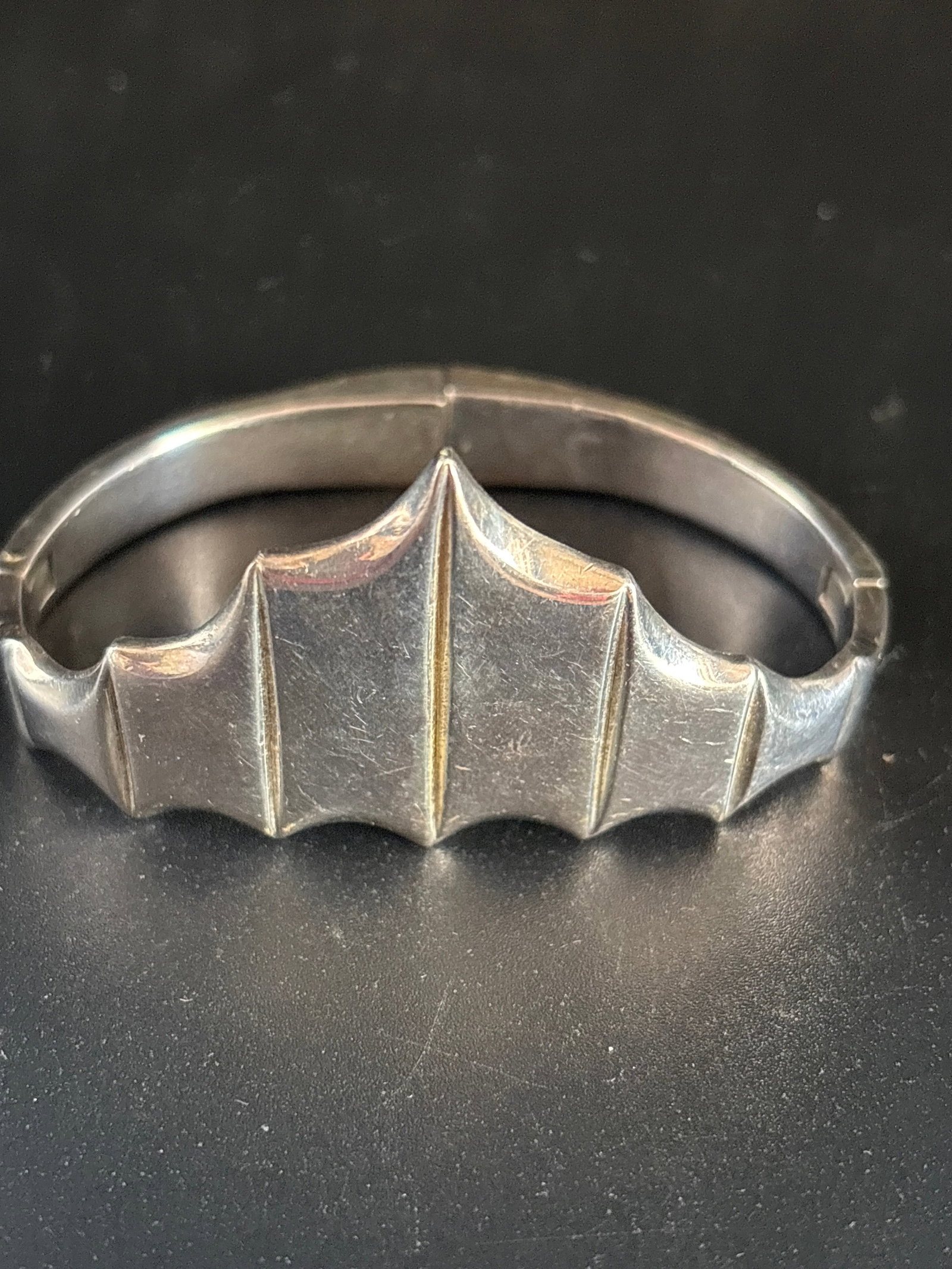 Bat wing design vintage sterling silver Mexico bracelet; 67grams (1 of 8)