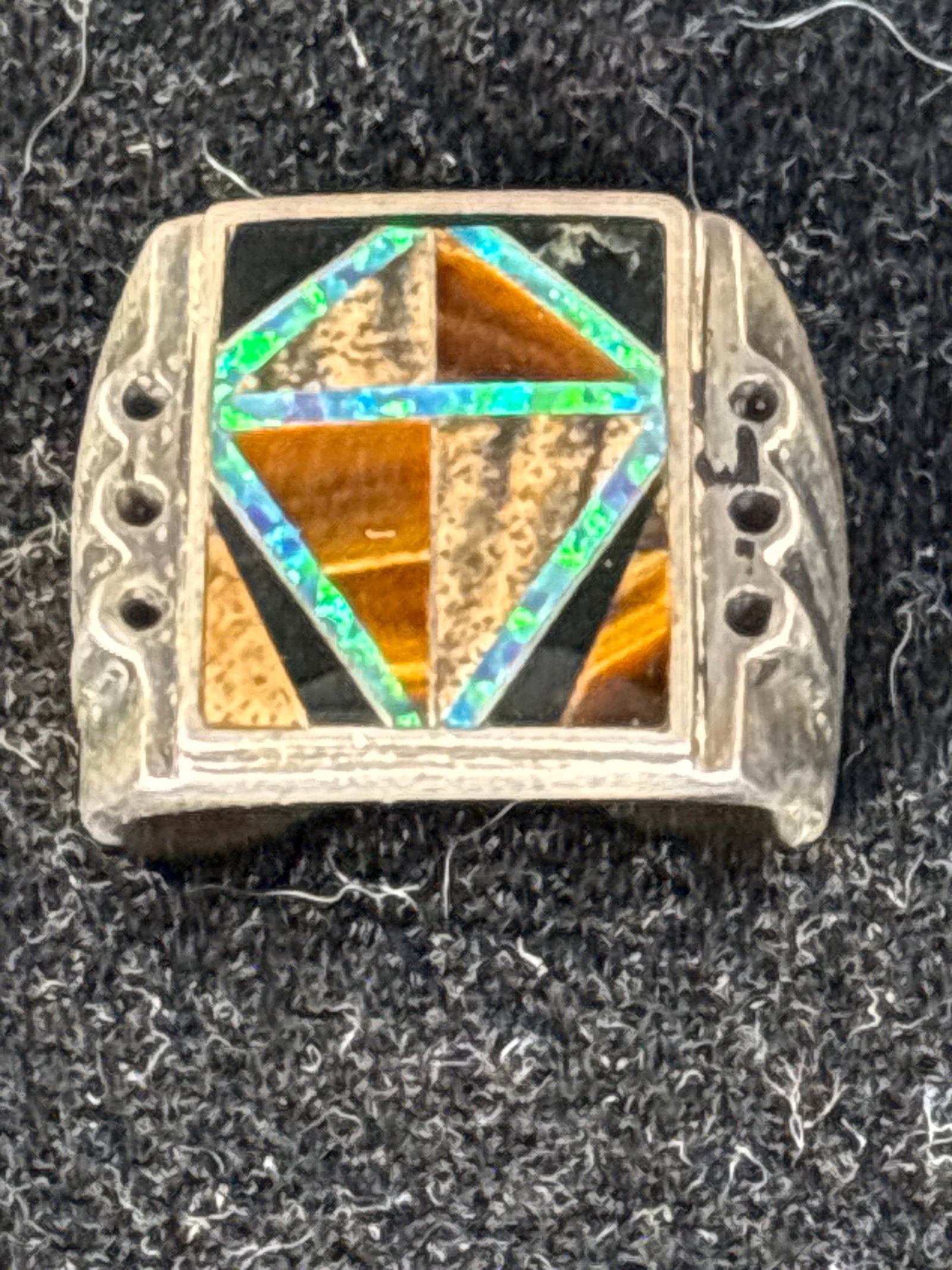 .925 Native American sterling silver signet ring; 13 grams (1 of 9)