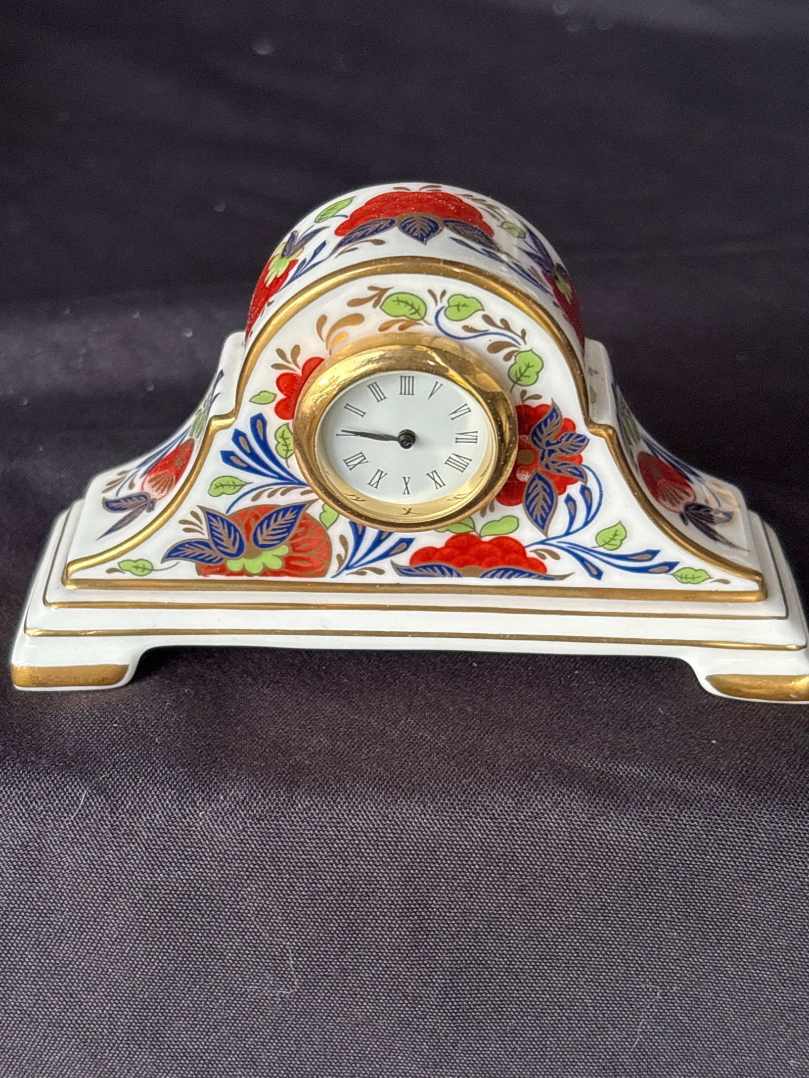 Small 3&1/2 inch Royal Crown Derby ‘Arita’ fine bone china mini mantle clock (1 of 7)