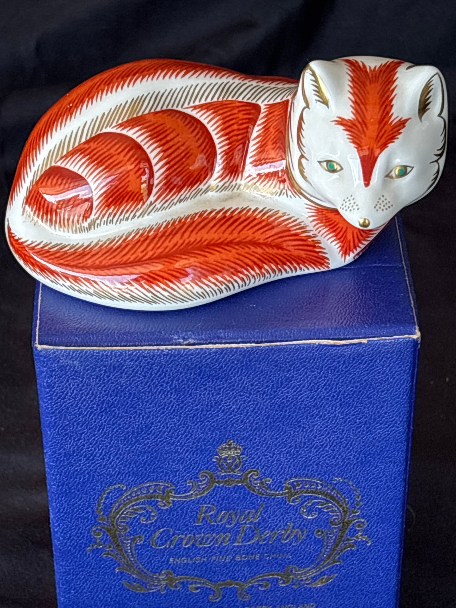 Royal Crown Derby Red Fox fine bone china figurine paperweight (1 of 8)