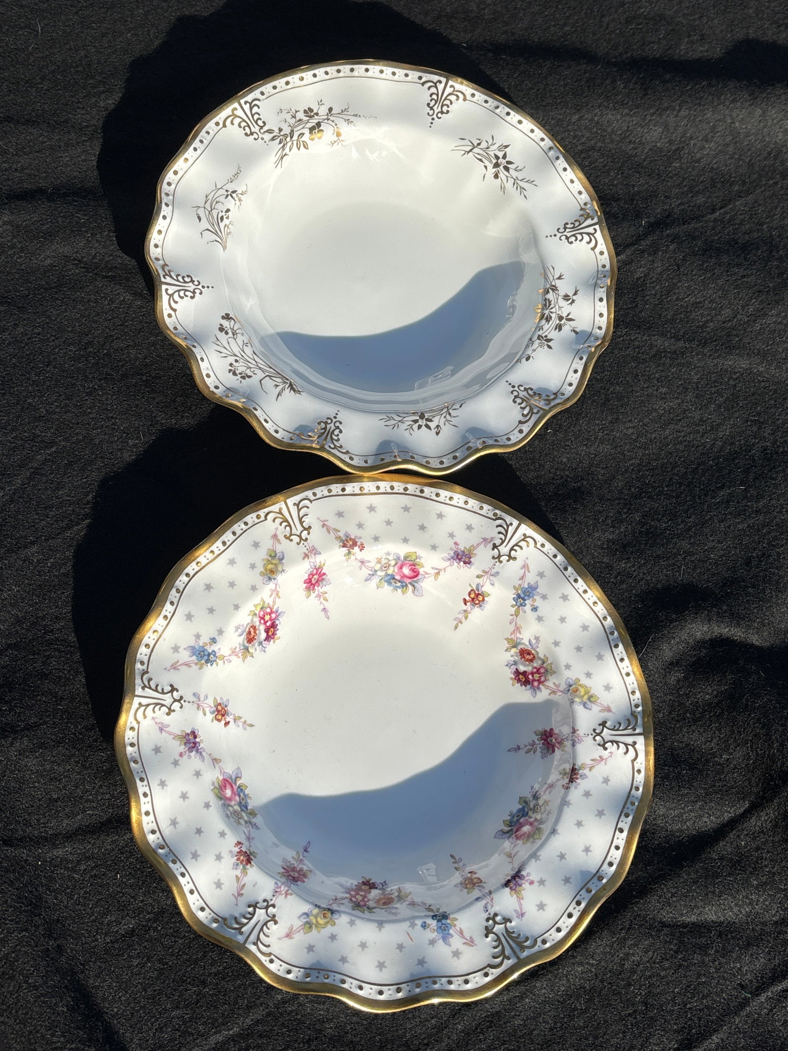 Two wavy edge Royal Antoinette’ & St James Royal Crown Derby plates (1 of 9)