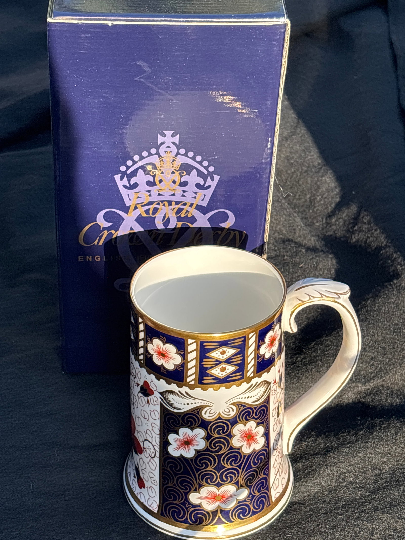 Royal Crown Derby bone china 5.25 inchMillennium fine bone china mug/tankard (1 of 6)