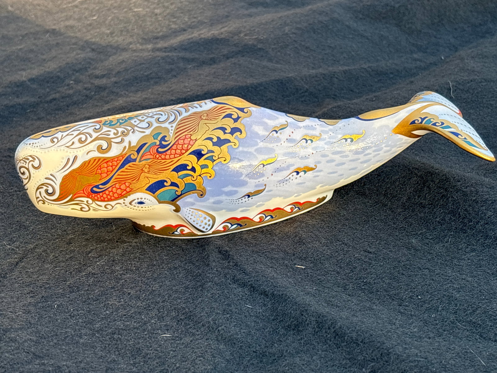 Fantastic Oceanic Whale Collectors GuildRoyal Crown Derby English bone china 8&1/2 inch Paperweight: First quality. Gold stopper. No box. Royal Crown Derby Imari pattern paperweight of an Oceanic Whale.This paperweight was designed by John Ablitt and released in 2004.It is crafted from English fine b