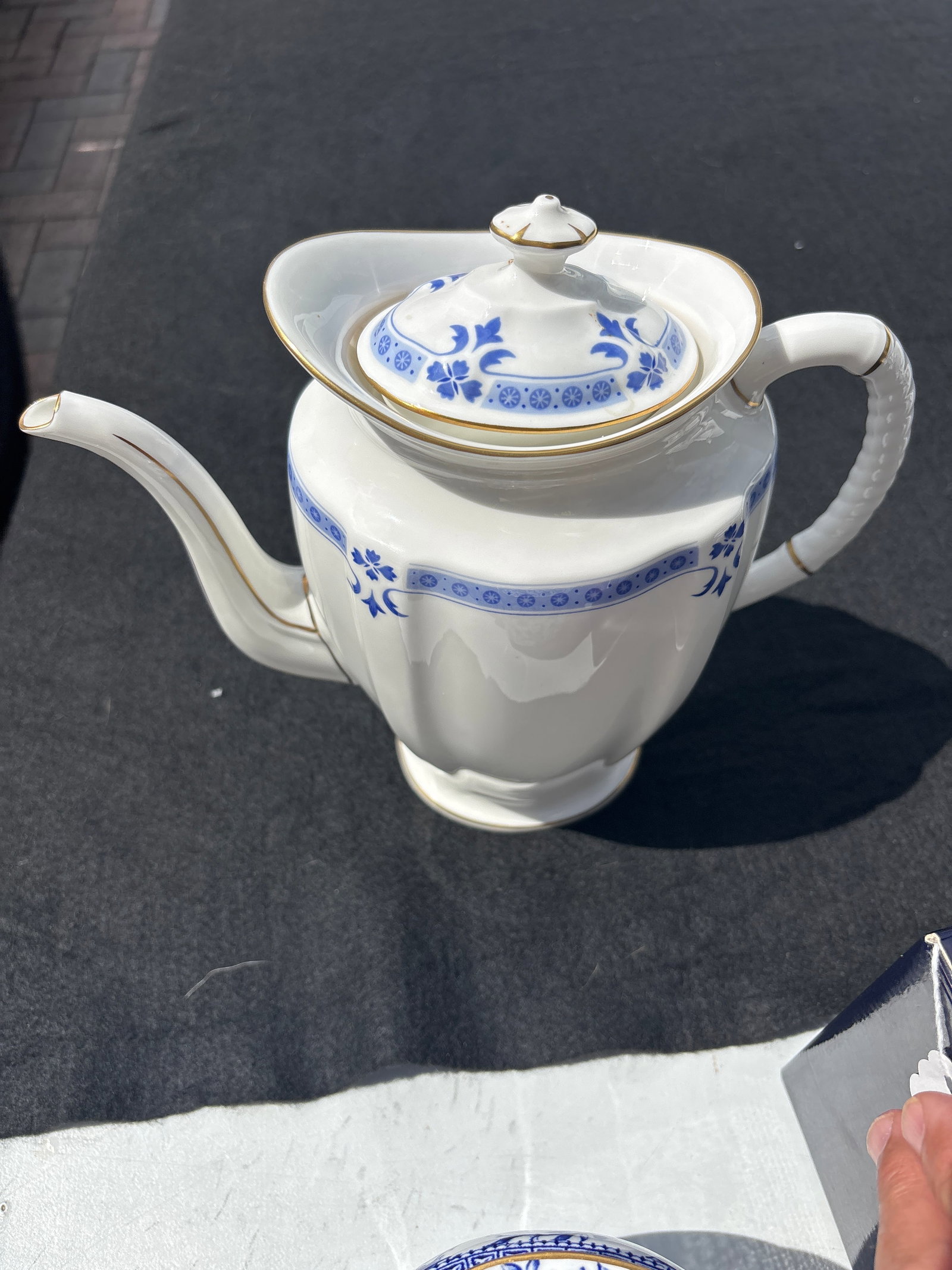 First quality Royal Crown Derby "Grenville" pattern coffee pot (1 of 6)