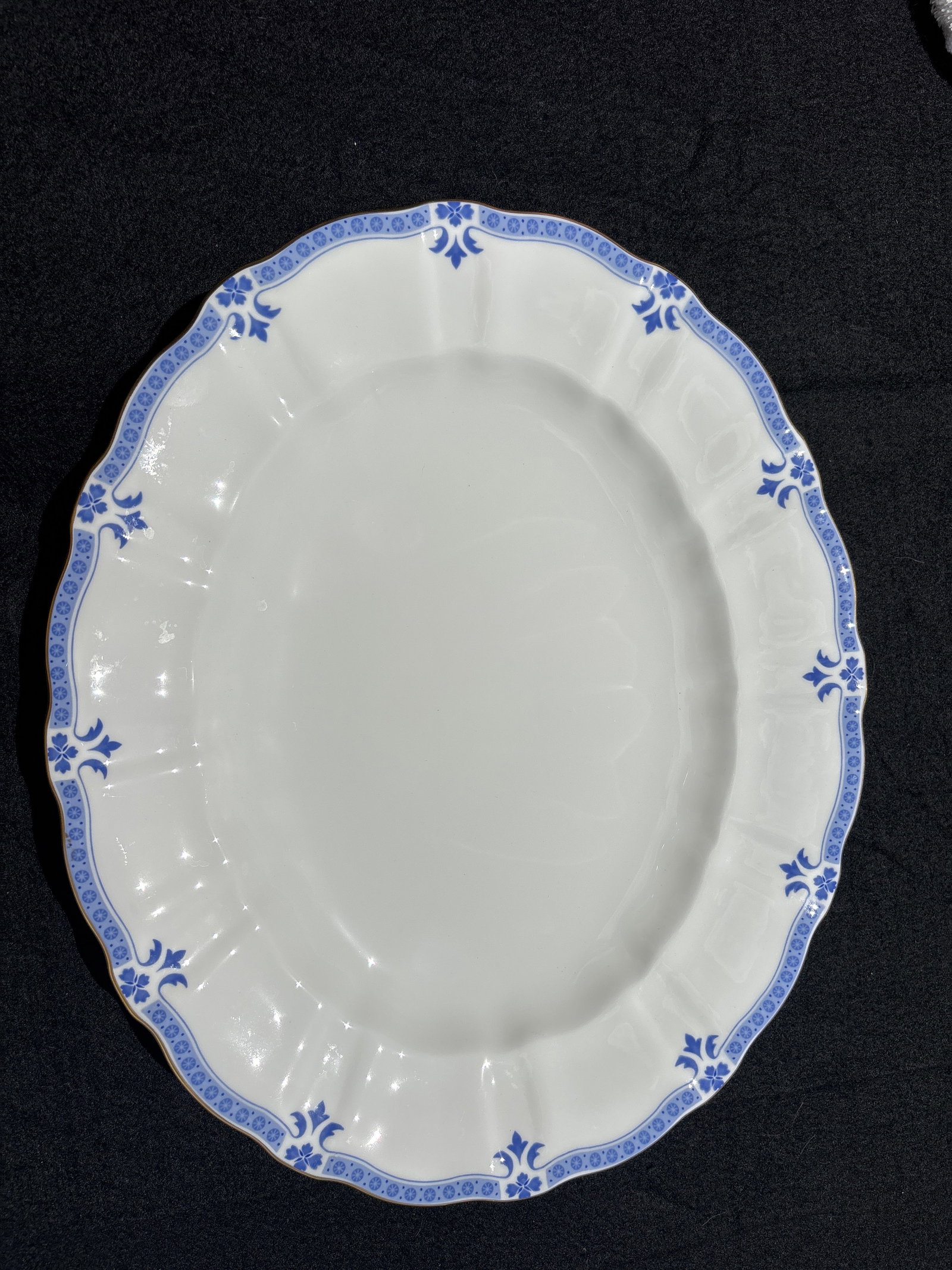 First quality Royal Crown Derby "Grenville" pattern 14&3/4 inch platter (1 of 6)