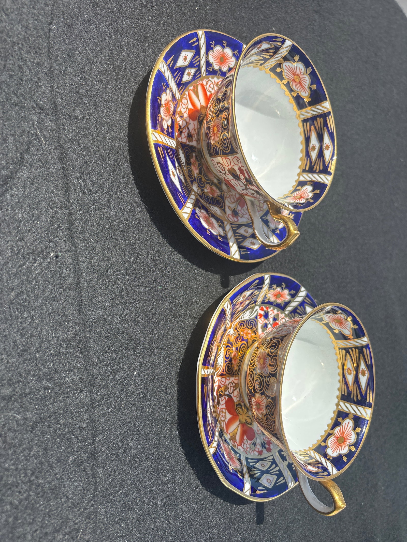 two similar Royal Crown Derby Imari pattern 2451 bone china tea cups and saucers (1 of 8)