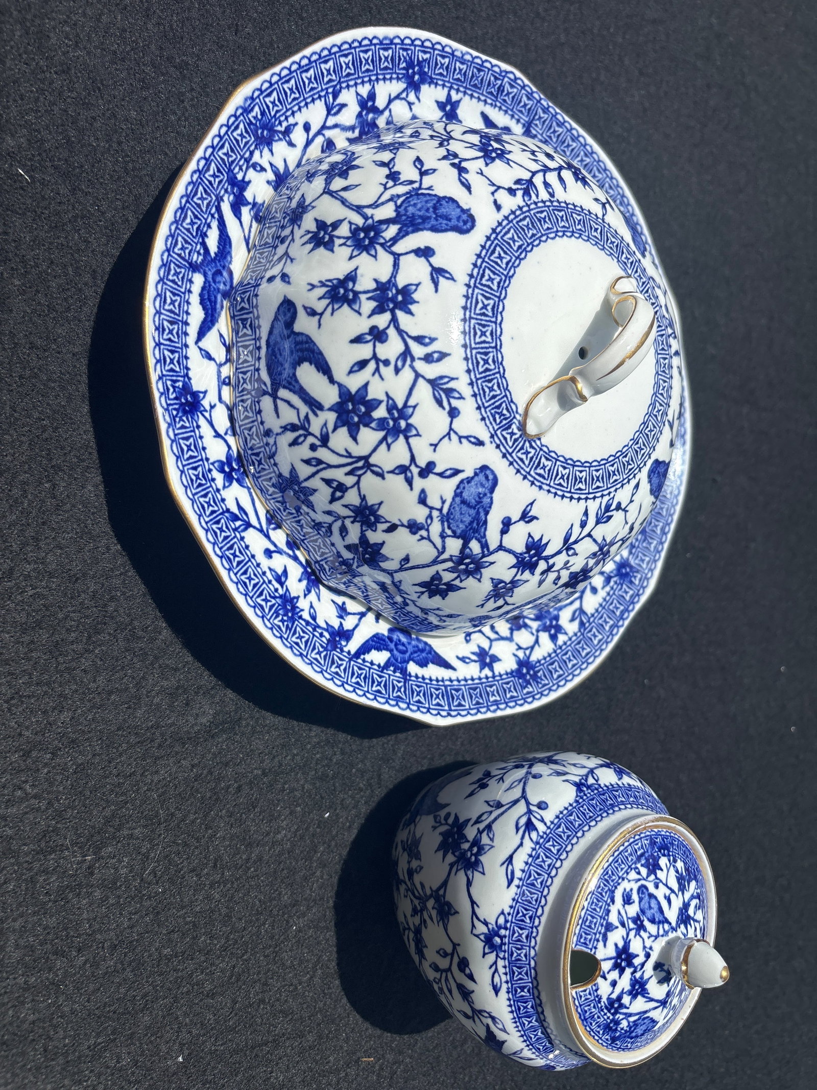 Rare honey pot & covered butter Royal Crown Derby porcelain Pembroke pattern (1 of 7)