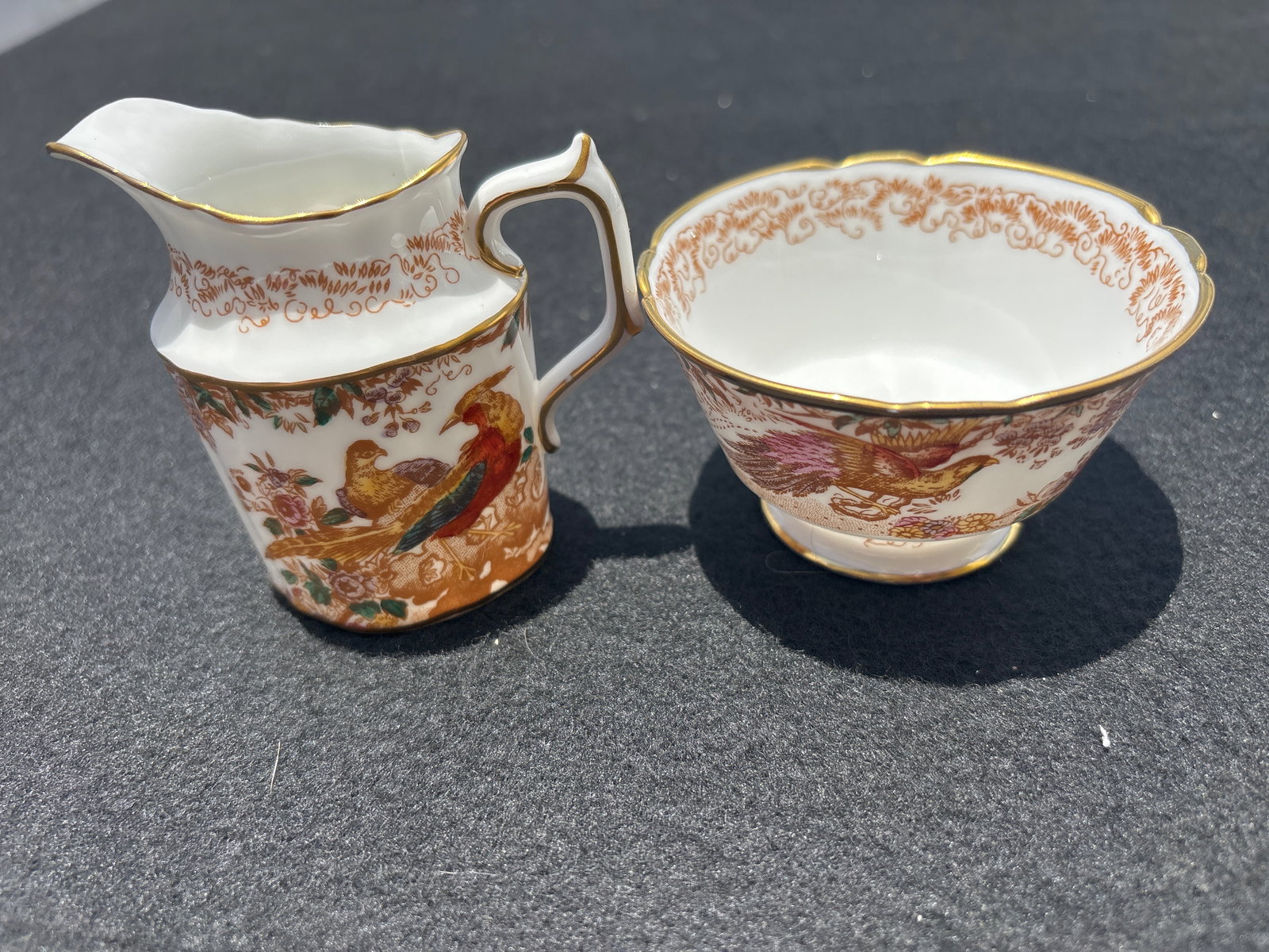 first quality Royal Crown Derby Olde Avesbury 3 inch cream & sugar (1 of 6)