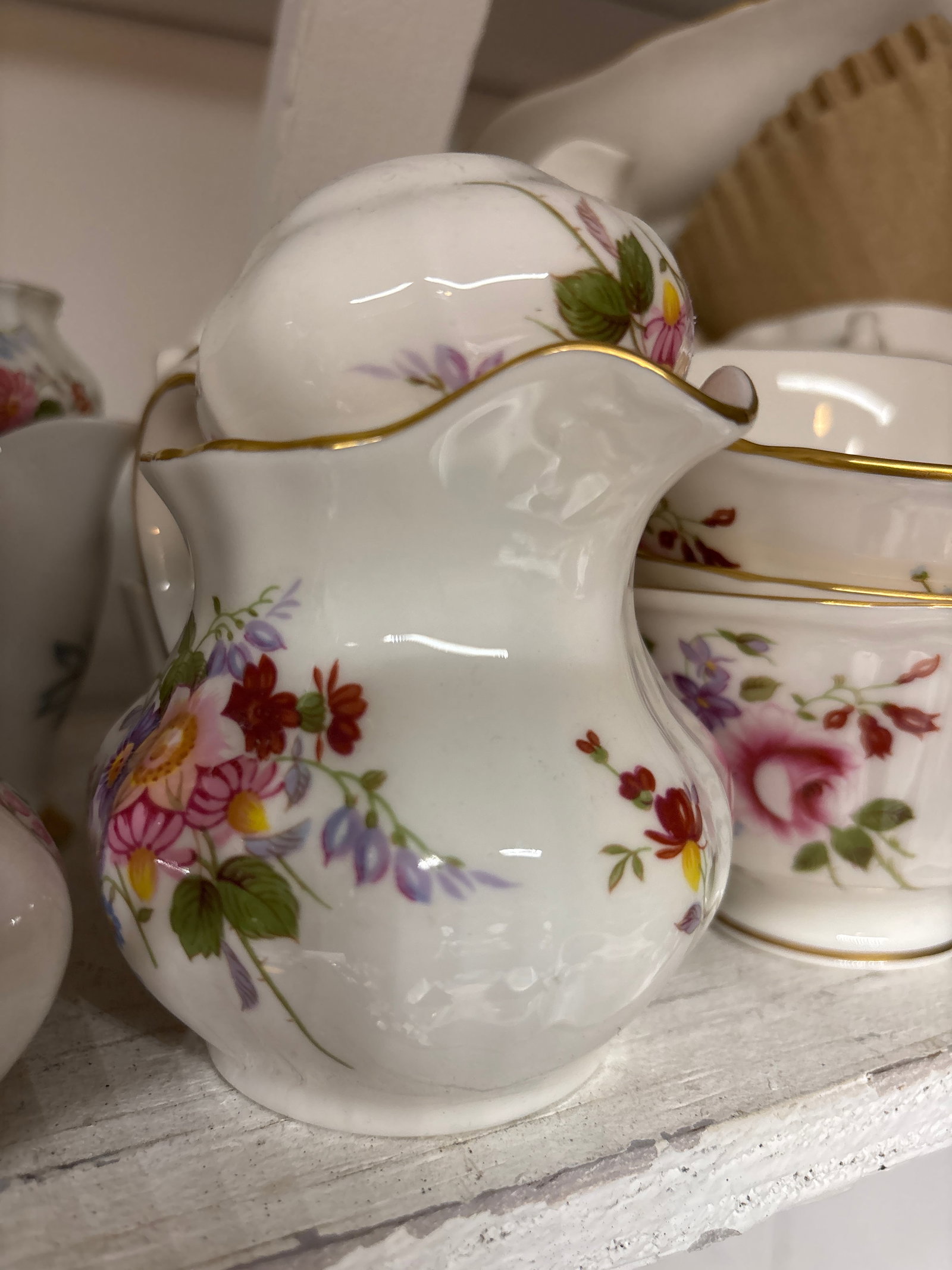 posiesRoyal Crown Derby bone china paperweight (1 of 1)