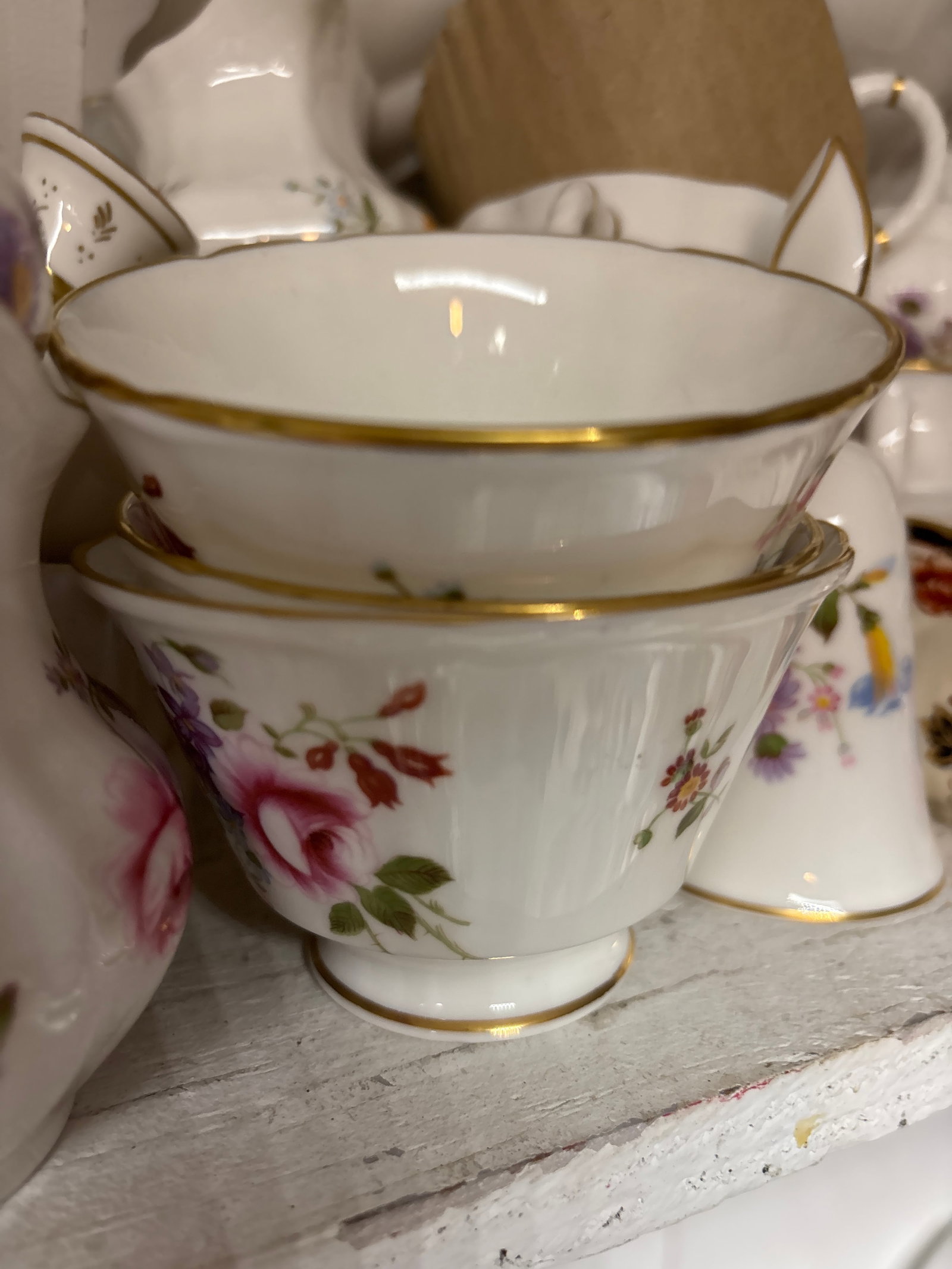 posiesRoyal Crown Derby bone china paperweight (1 of 1)