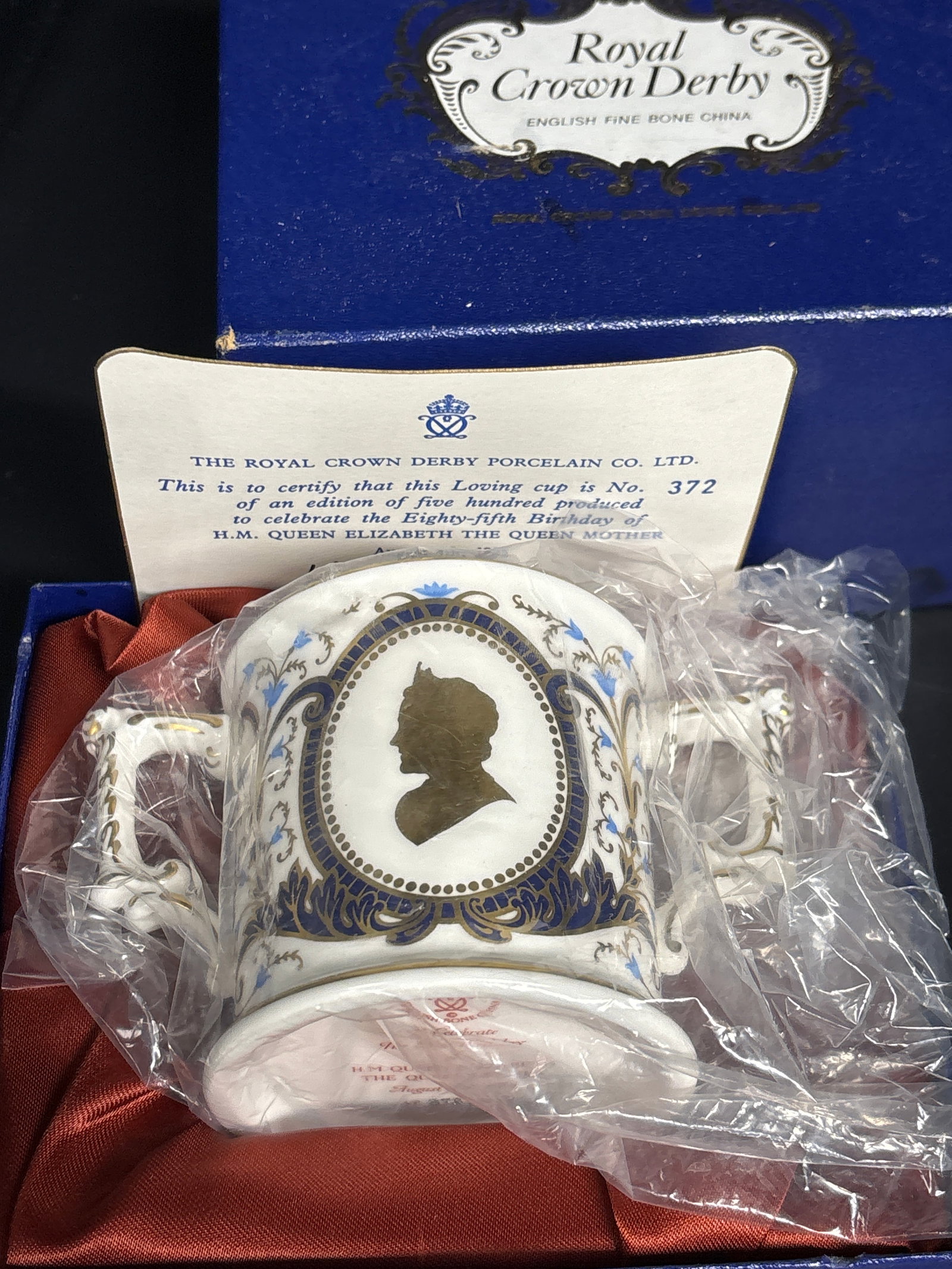 Limited edition Queen Elizabeth bday Royal Crown Derby fine bone china loving cup (1 of 4)