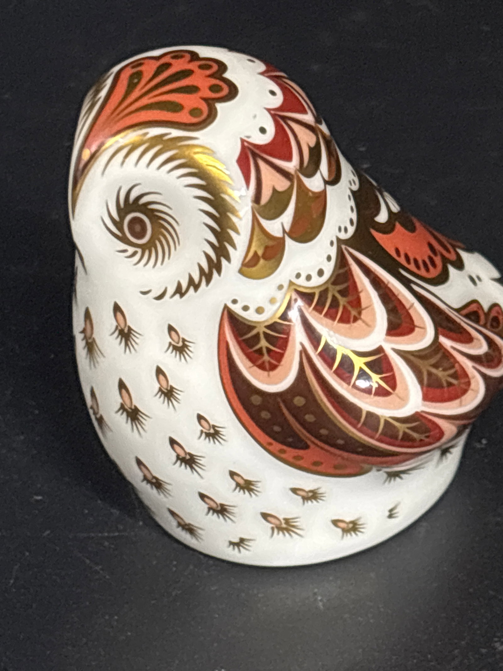 Collectors Guild’Owlet’ Royal Crown Derby Imari pattern paperweight (1 of 6)