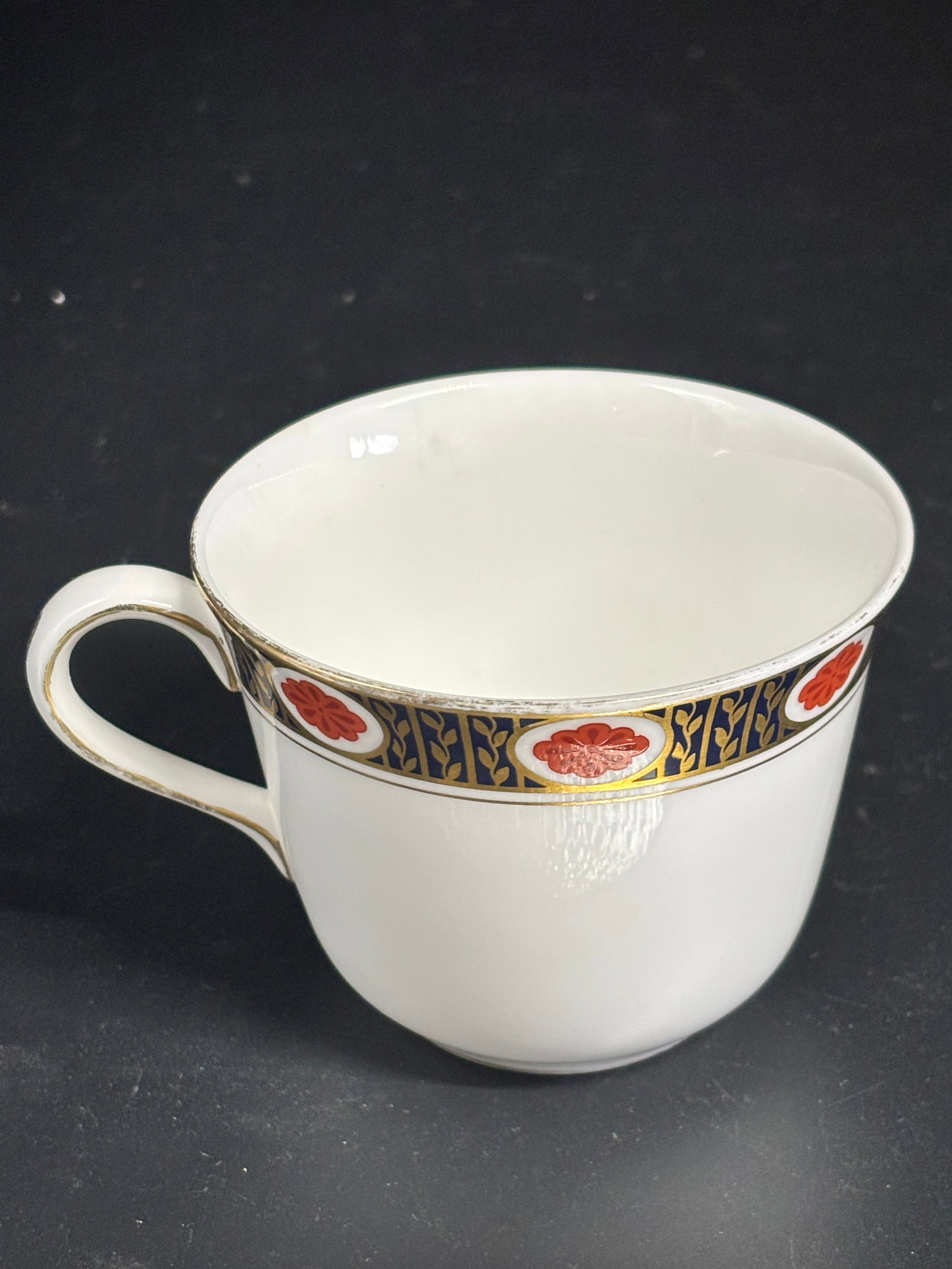 Five teacups ‘Ambassador (A1305) Royal Crown Derby (1 of 6)