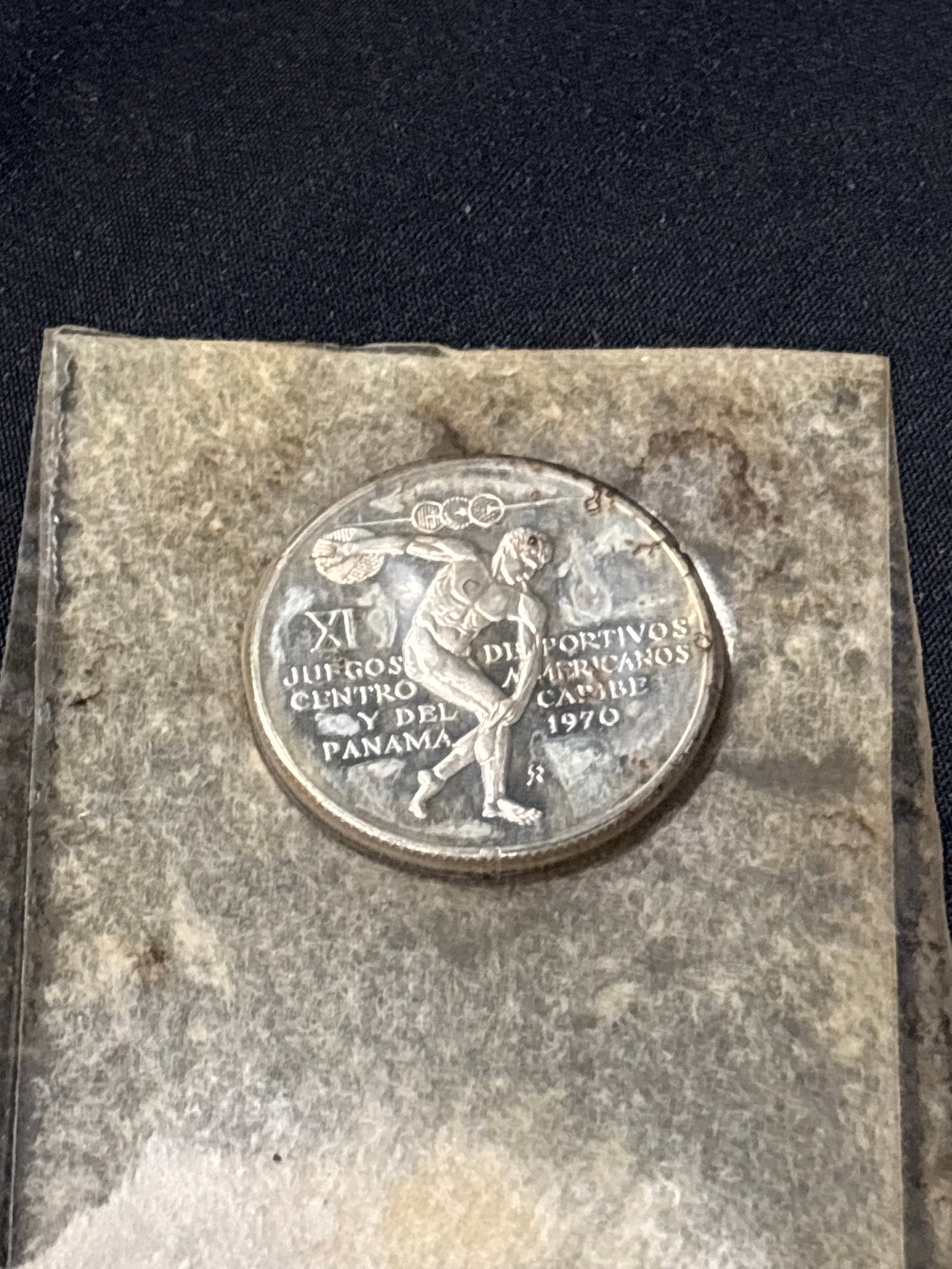 1.06 troy ounce .925 silver 1970 Panama 5 Balboas coin - 2