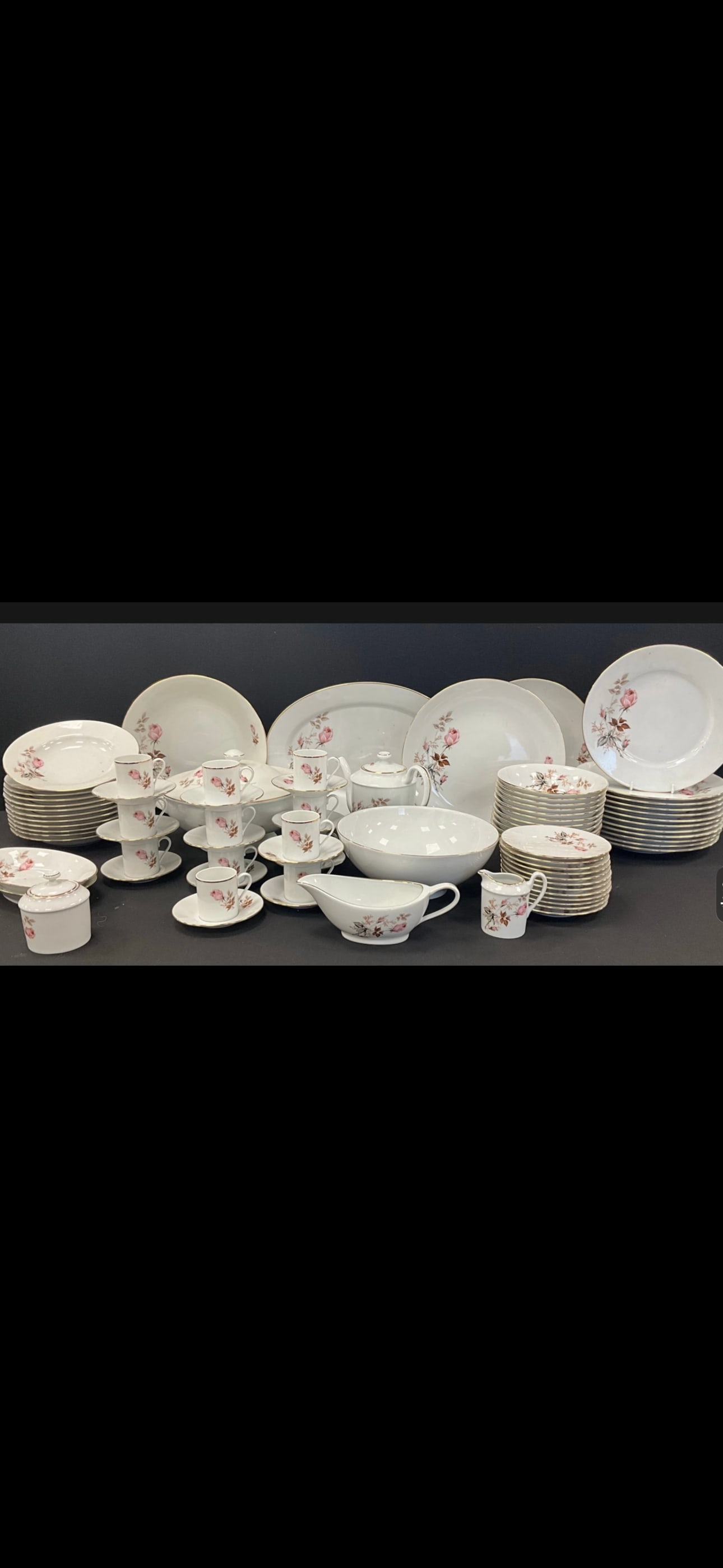 Royal Limoges, Limoges Renaissance Pattern Dinner Service for twelve: A Royal Limoges, Limoges Renaissance Pattern Dinner Service for Twelve, including; a meat dish, a coffee pot, twelve coffee cups and saucers, six dinner plates, six shallow dishes, a fruit bowl; etc.