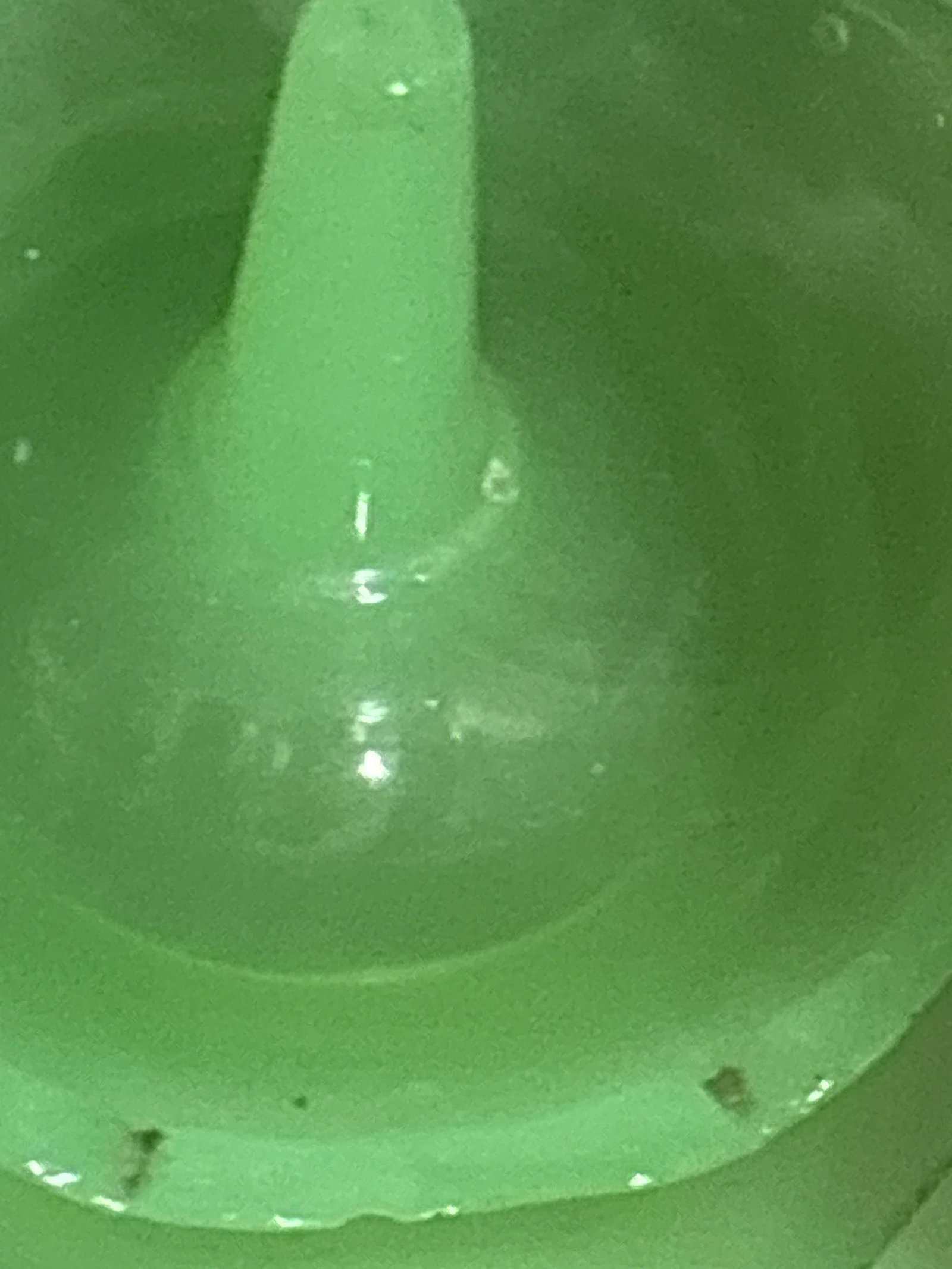 Pair uranium green glass vintage Art Deco: depression green glasses