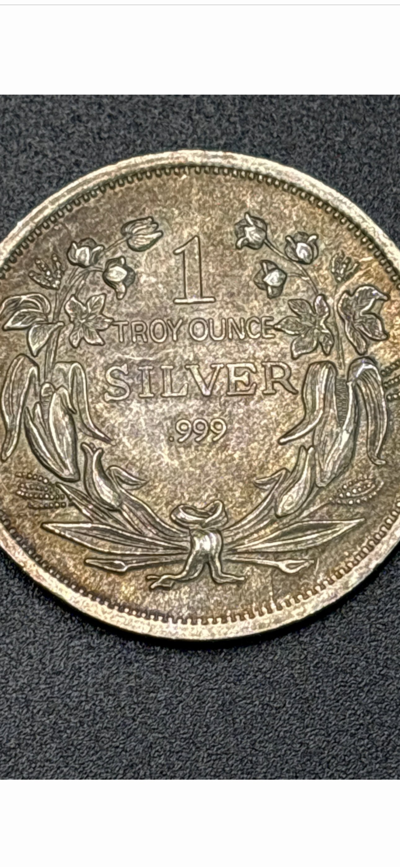 1 Troy Ounce .999 Fine Silver bullion round featuring a Seated Liberty: 1 Troy Ounce .999 Fine Silver bullion round featuring a Seated Liberty design. Weight: 1 Troy Ounce (approximately 31.1 grams).Purity: .999 Fine Silver.Design: Based on the historical Seated Liberty d