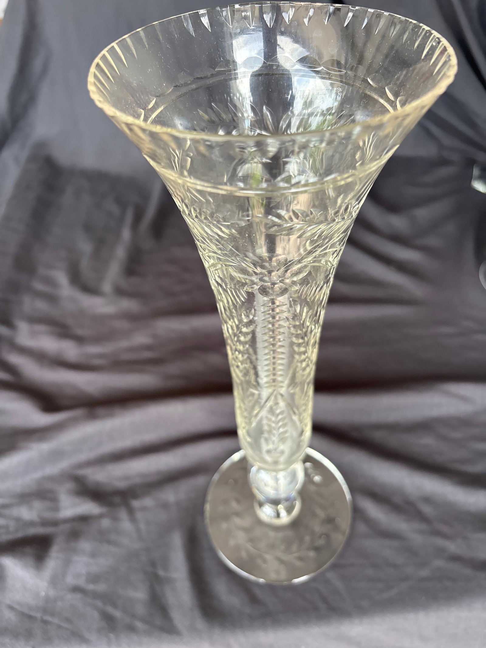 American Brilliant Period cut glass 12&1/2 inch trumpet vase: ABP cut glass 12&1/2 inch trumpet vase, likely dating to the early 20th century, that features a notched stem and a scalloped rim.This style of glassware is often identified as American Brilliant Peri