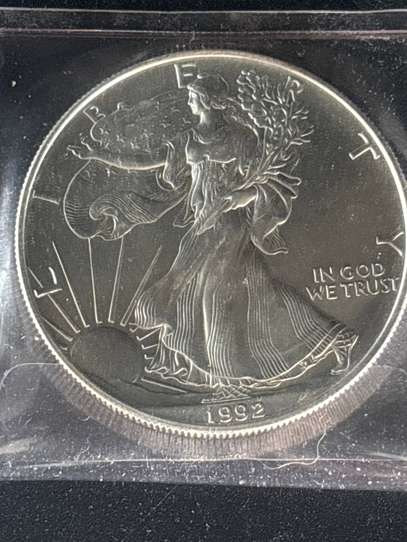 one ounce .999 fine silver 1992 American Silver Eagle dollar coin (1 of 5)