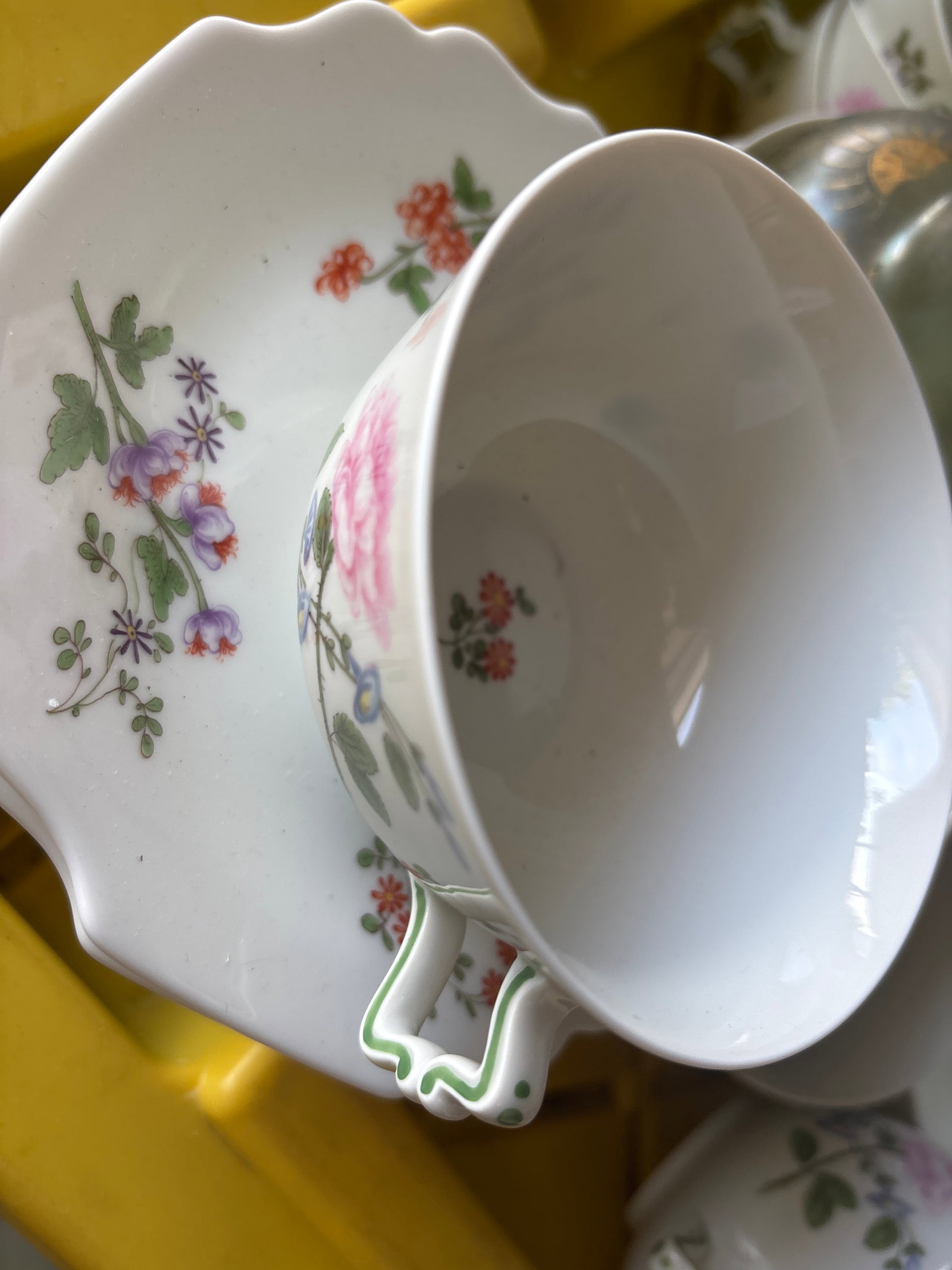 Rare set eight Vienna ‘Liechtenstein’ pattern 7&3/4 inch plates: Rare set of eight Liechtenstein pattern by the Wiener Porzellanmanufaktur Augarten (Vienna Porcelain Manufactory Augarten).Pattern DetailsManufacturer: Augarten Wien (Vienna, Austria).Pattern Name: Li