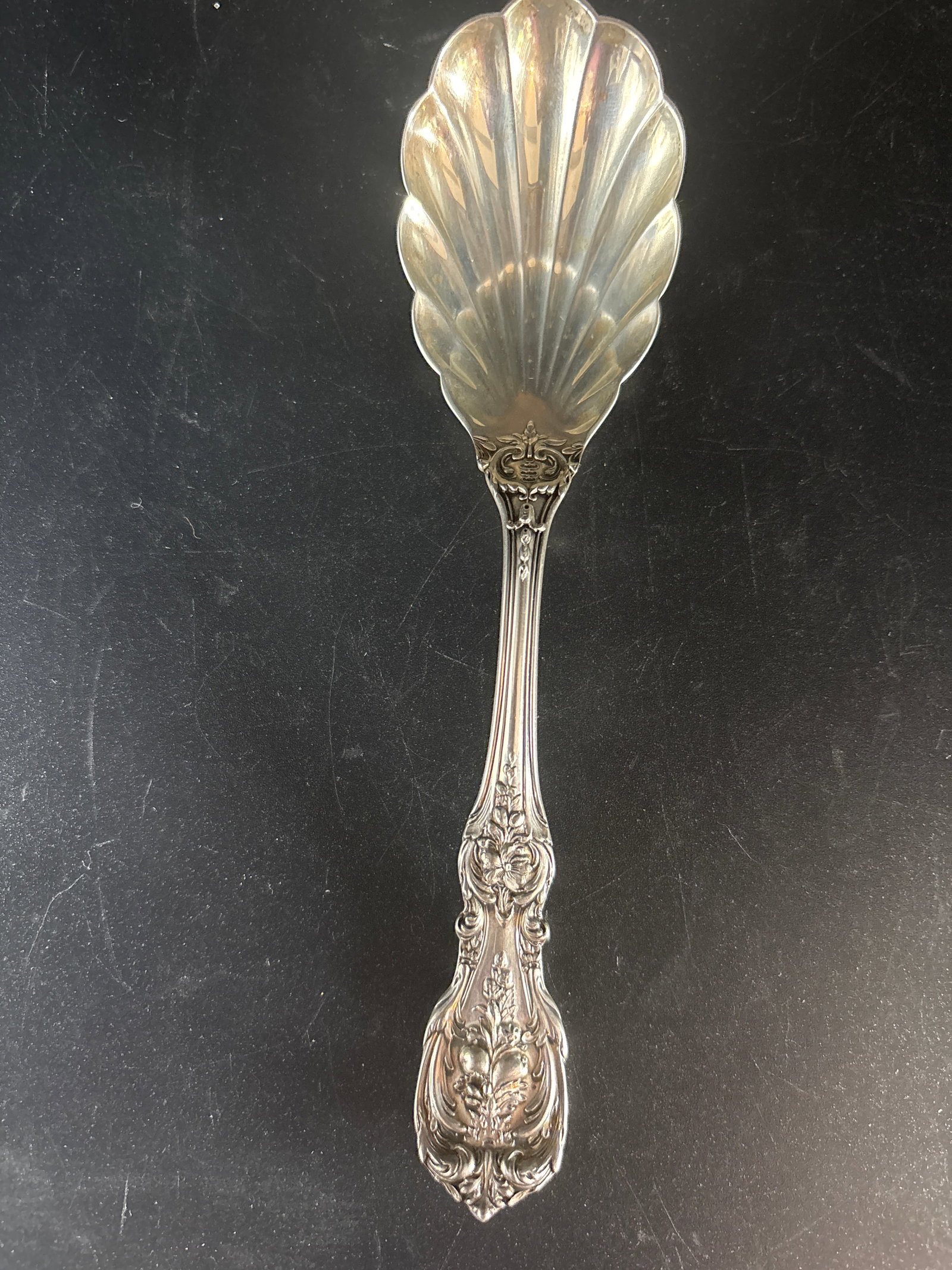 44 grams, Reed & Barton Francis I Sterling Silver 6&1/4 inch serving spoon: 44 grams; Reed & Barton Francis I Sterling Silver Sugar Shell Spoon. This pattern is one of the most famous and highly collectible examples of American silver craftsmanship.Pattern DetailsPattern Name