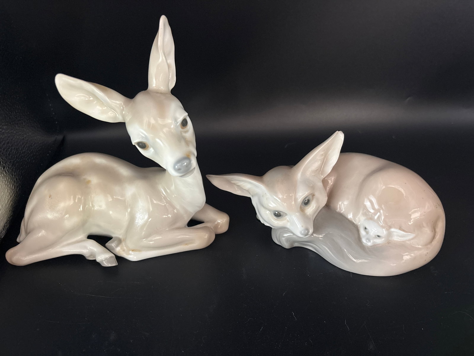 vintage Lladró Spain porcelain figurine of a sitting deer fawn & a Fox (1 of 8)